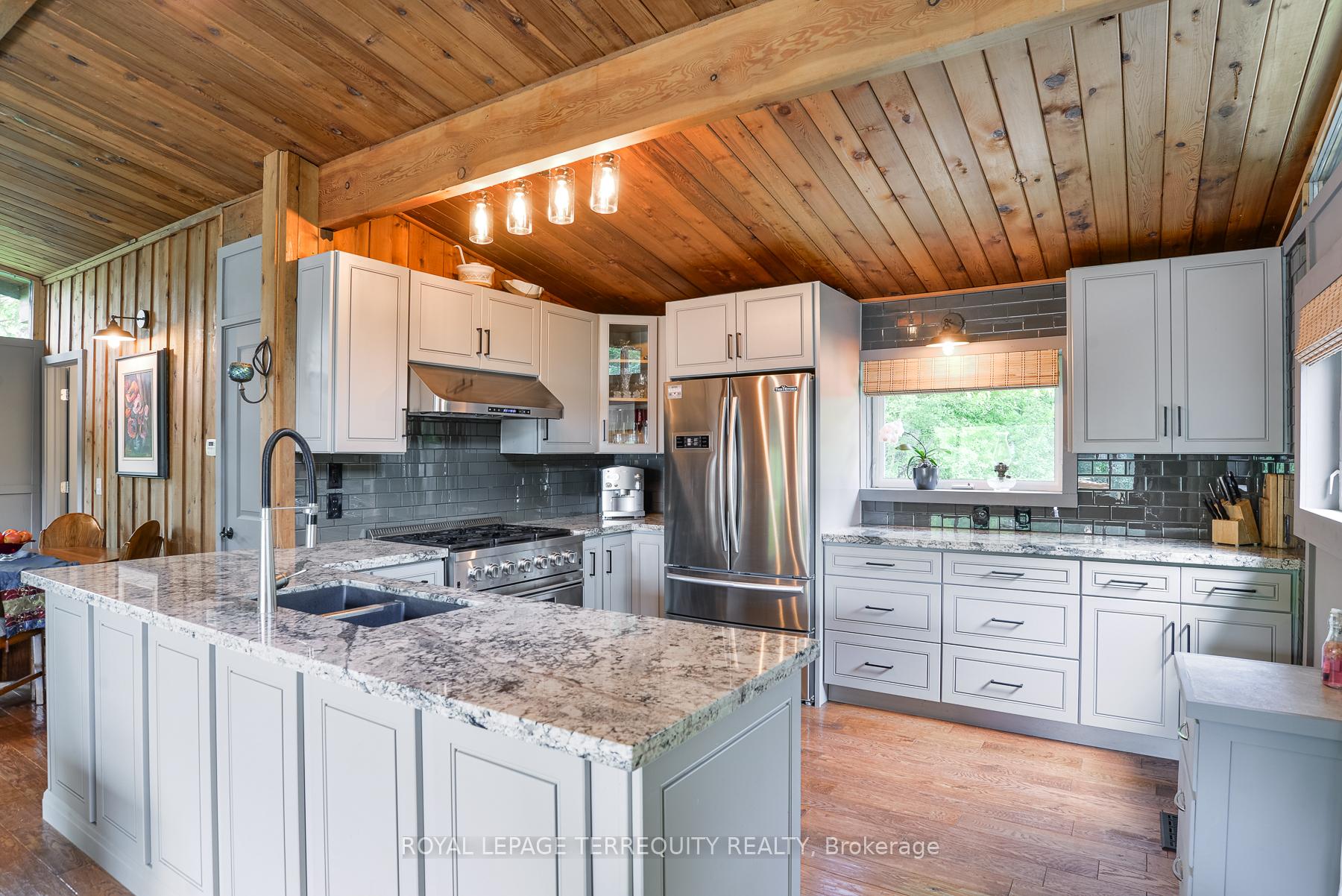 Photo 14 of 7862 Birch Drive, Ramara, Rural Ramara — HOMEH