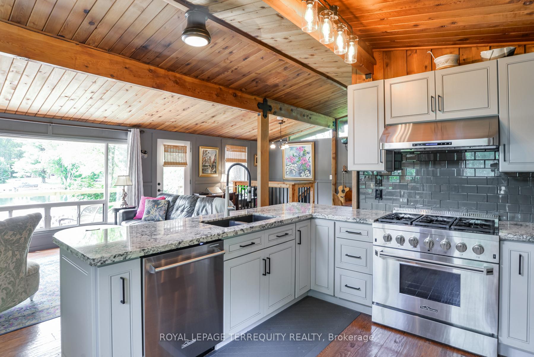 Photo 15 of 7862 Birch Drive, Ramara, Rural Ramara — HOMEH
