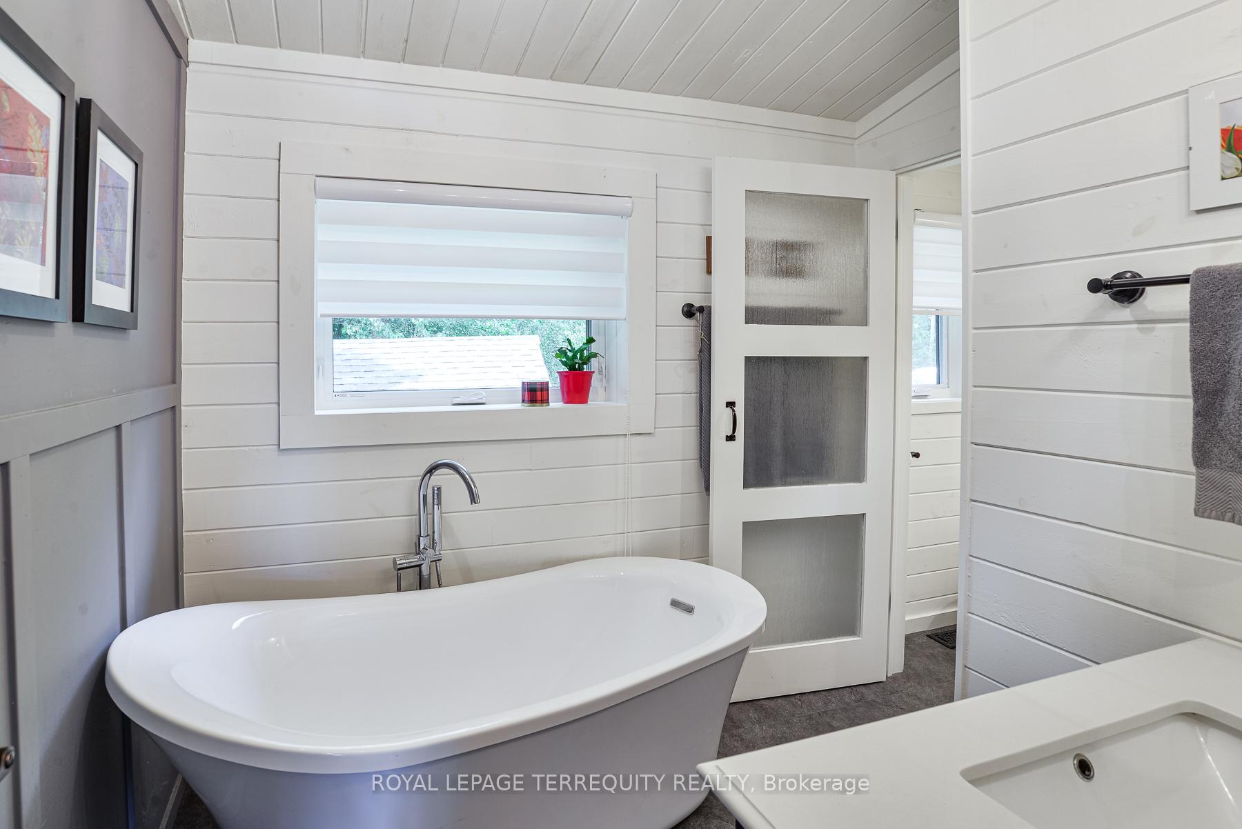Photo 24 of 7862 Birch Drive, Ramara, Rural Ramara — HOMEH