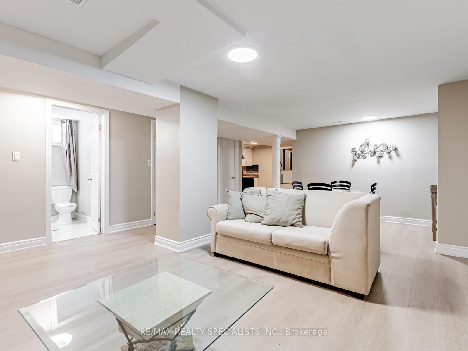 Photo 15 of 42 Birchbank Road, Brampton, Avondale — HOMEH