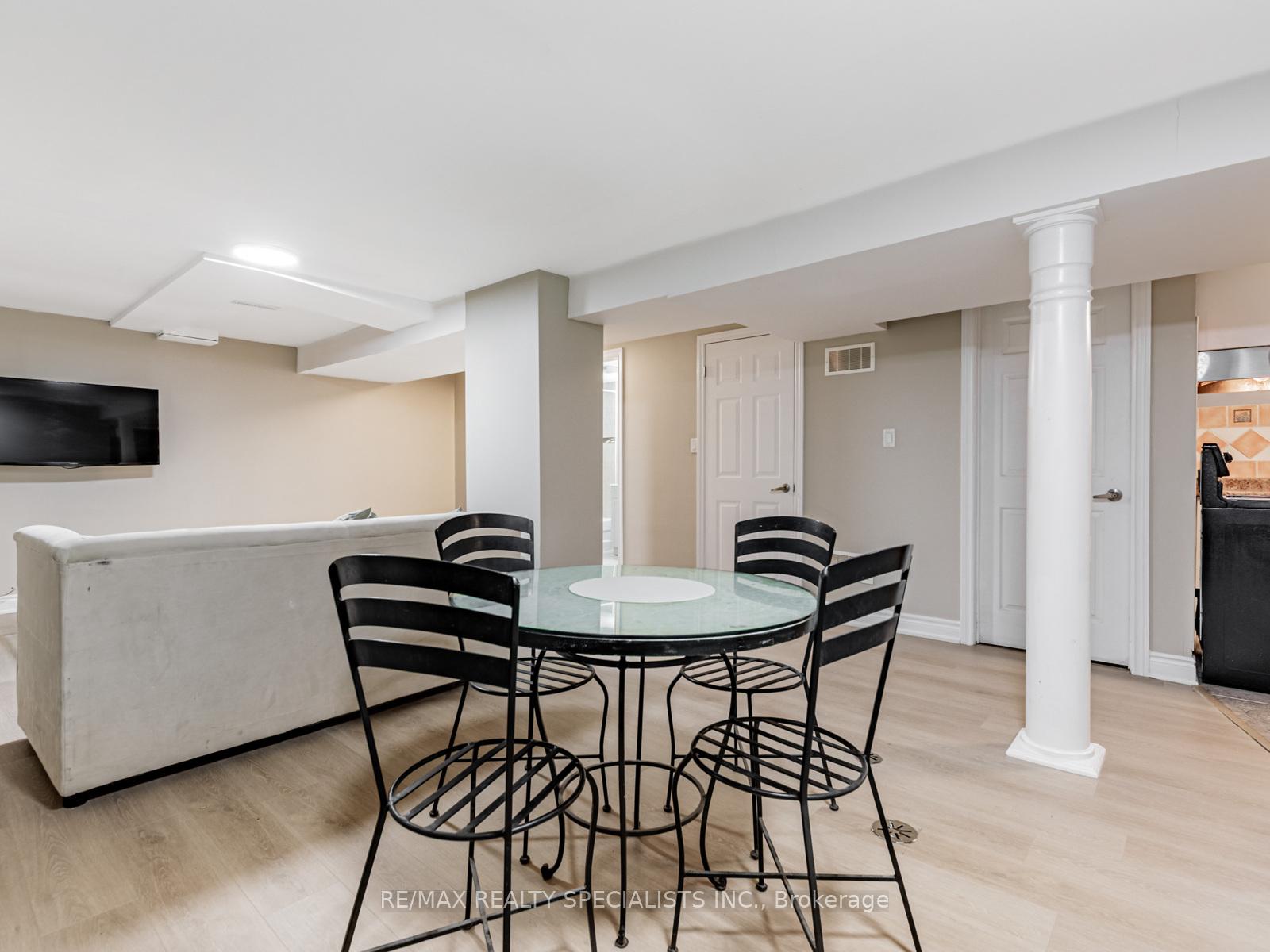 Photo 21 of 42 Birchbank Road, Brampton, Avondale — HOMEH