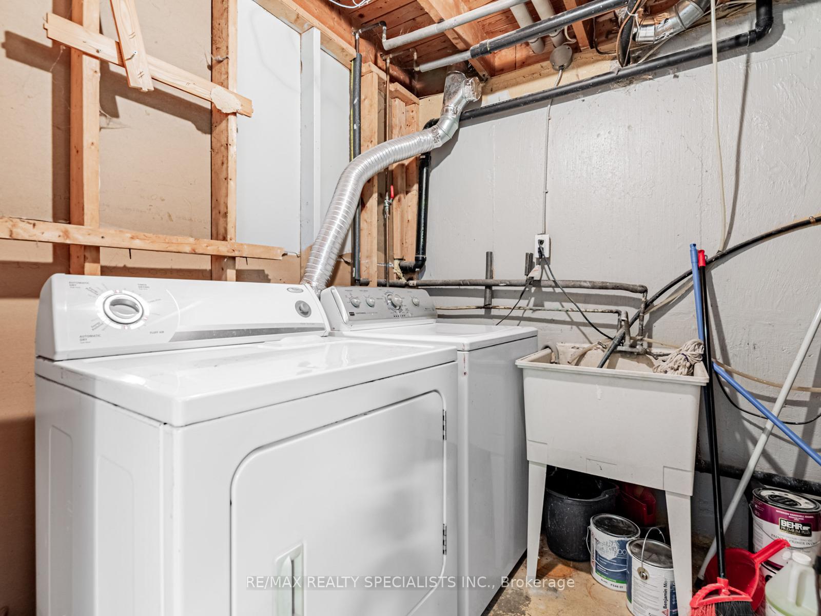 Photo 29 of 42 Birchbank Road, Brampton, Avondale — HOMEH