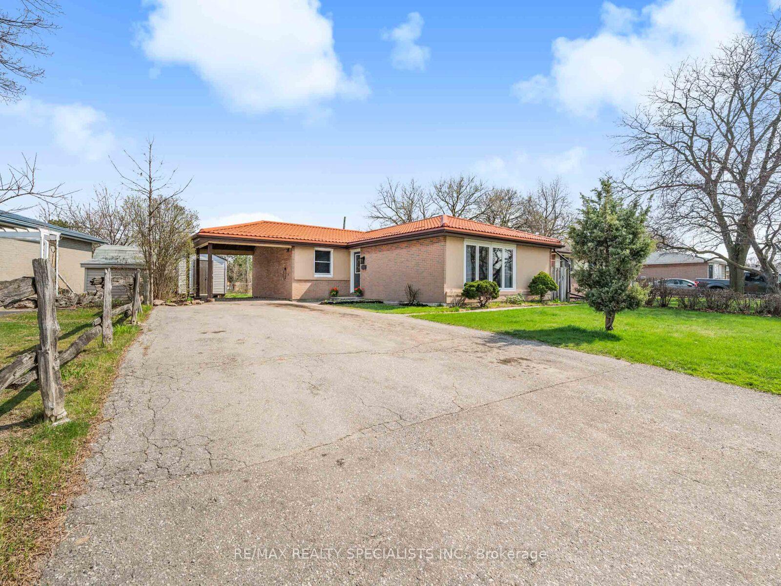 Photo 31 of 42 Birchbank Road, Brampton, Avondale — HOMEH