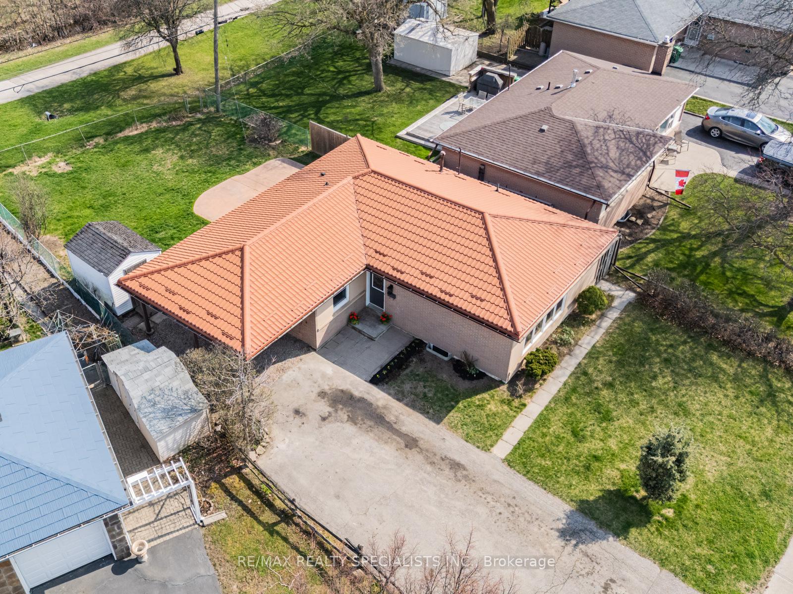Photo 35 of 42 Birchbank Road, Brampton, Avondale — HOMEH