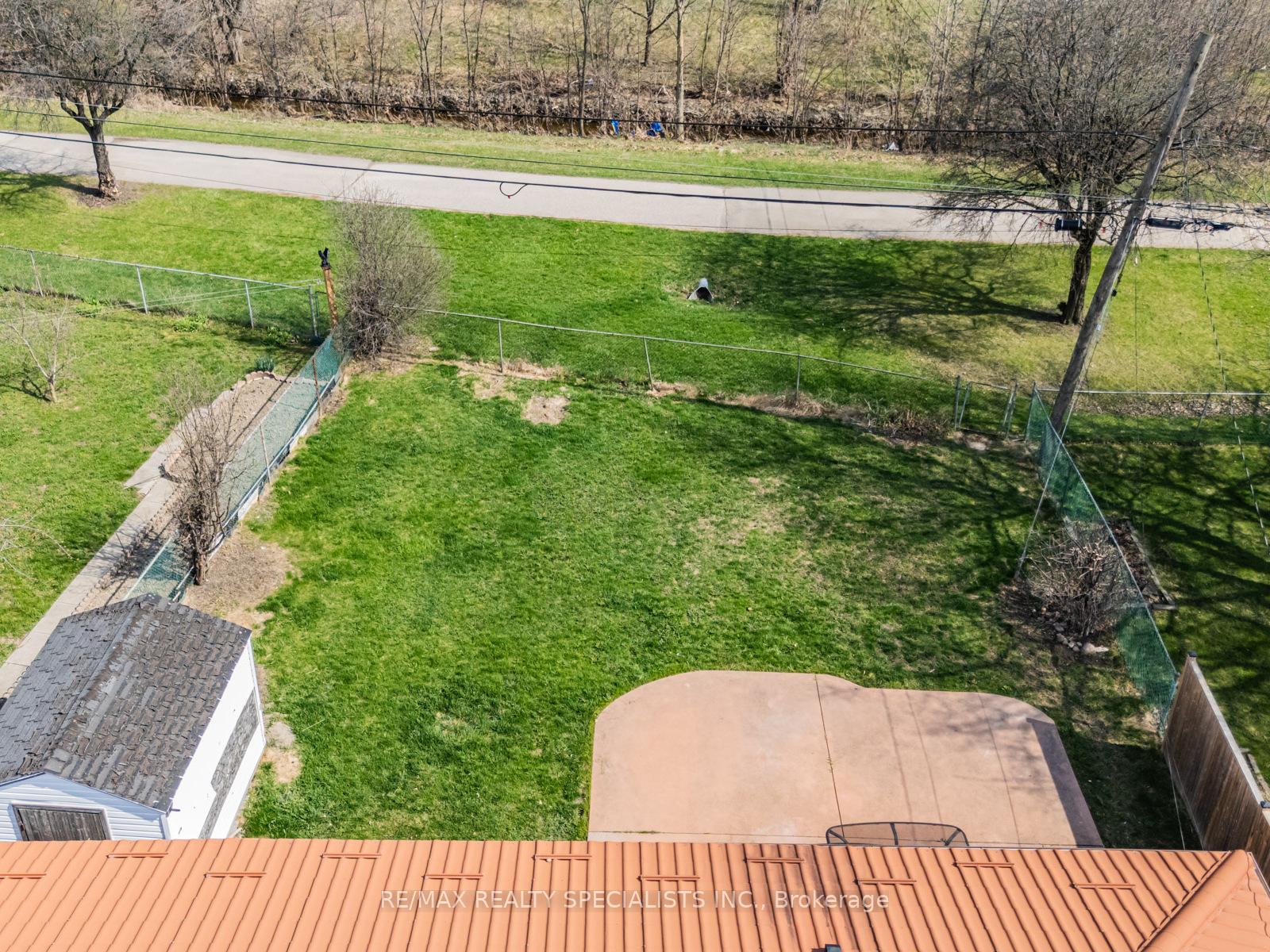 Photo 36 of 42 Birchbank Road, Brampton, Avondale — HOMEH