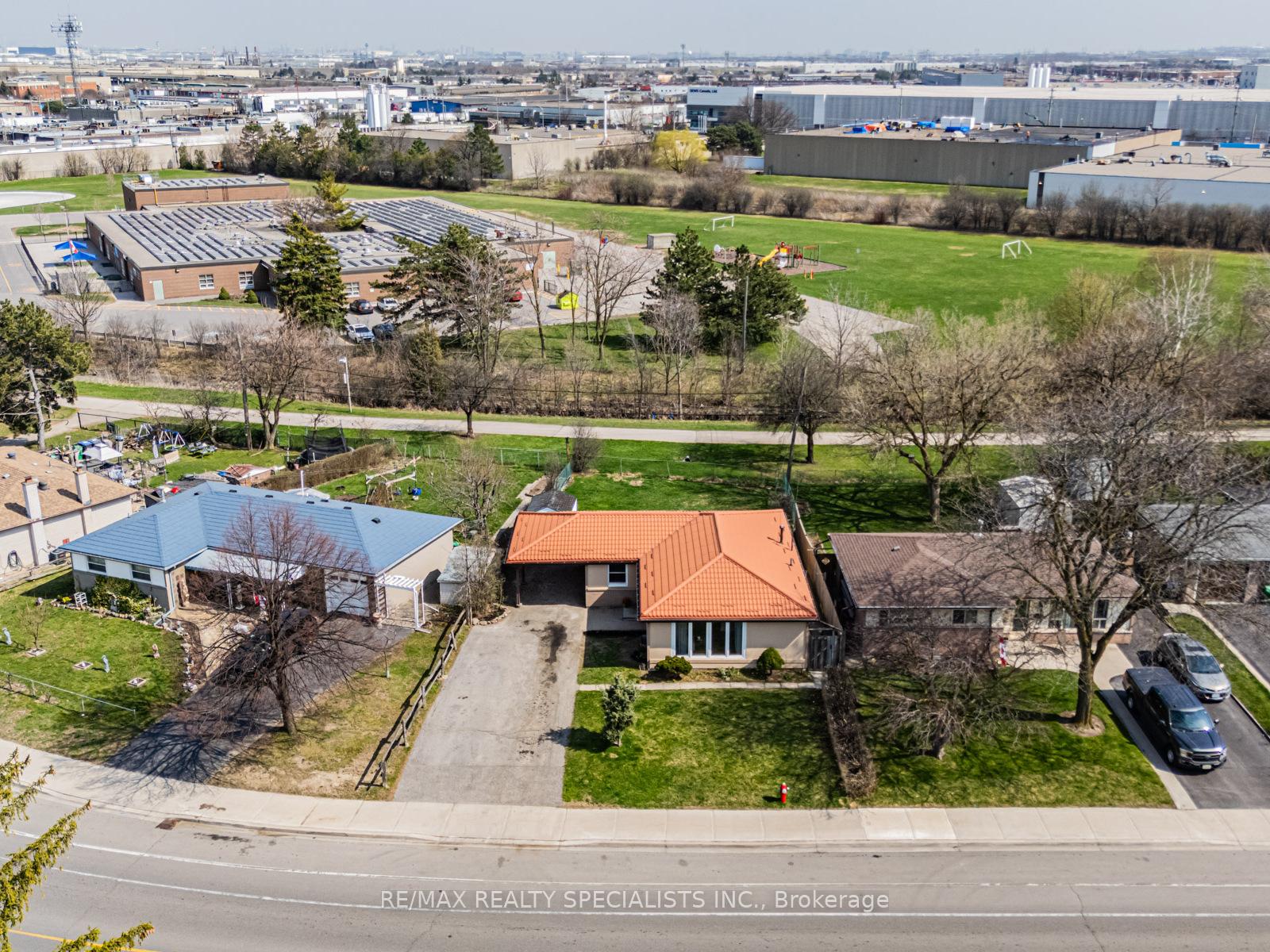 Photo 38 of 42 Birchbank Road, Brampton, Avondale — HOMEH