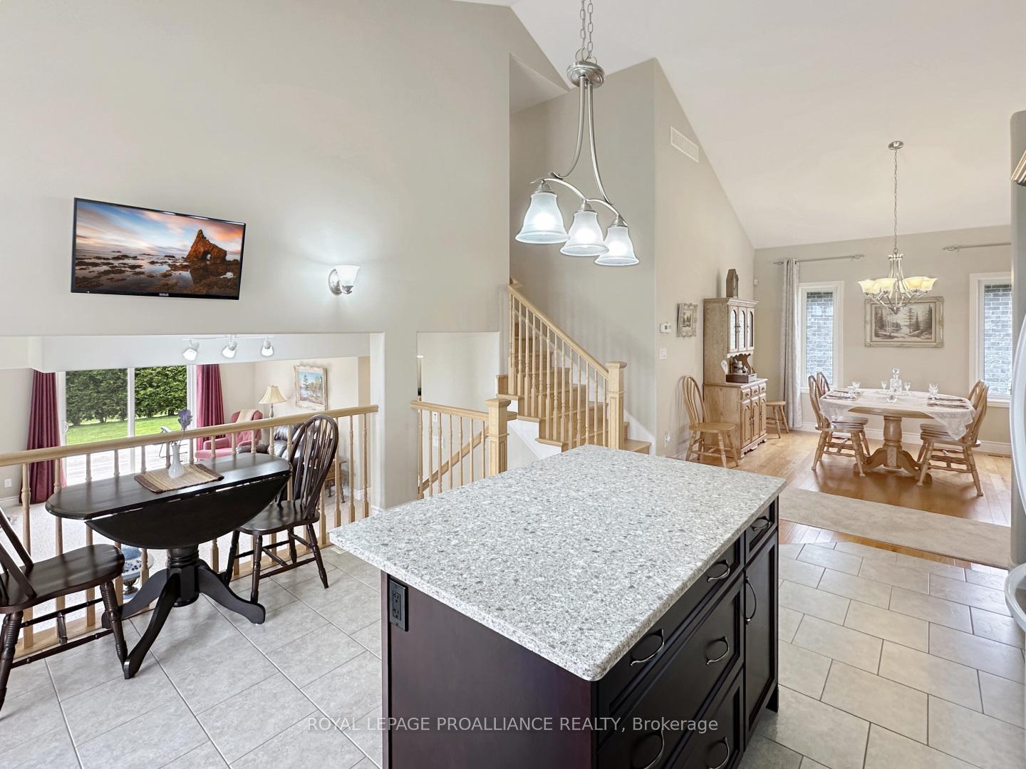 Photo 14 of 50 Hampton Ridge Drive, Belleville, Thurlow Ward — HOMEH
