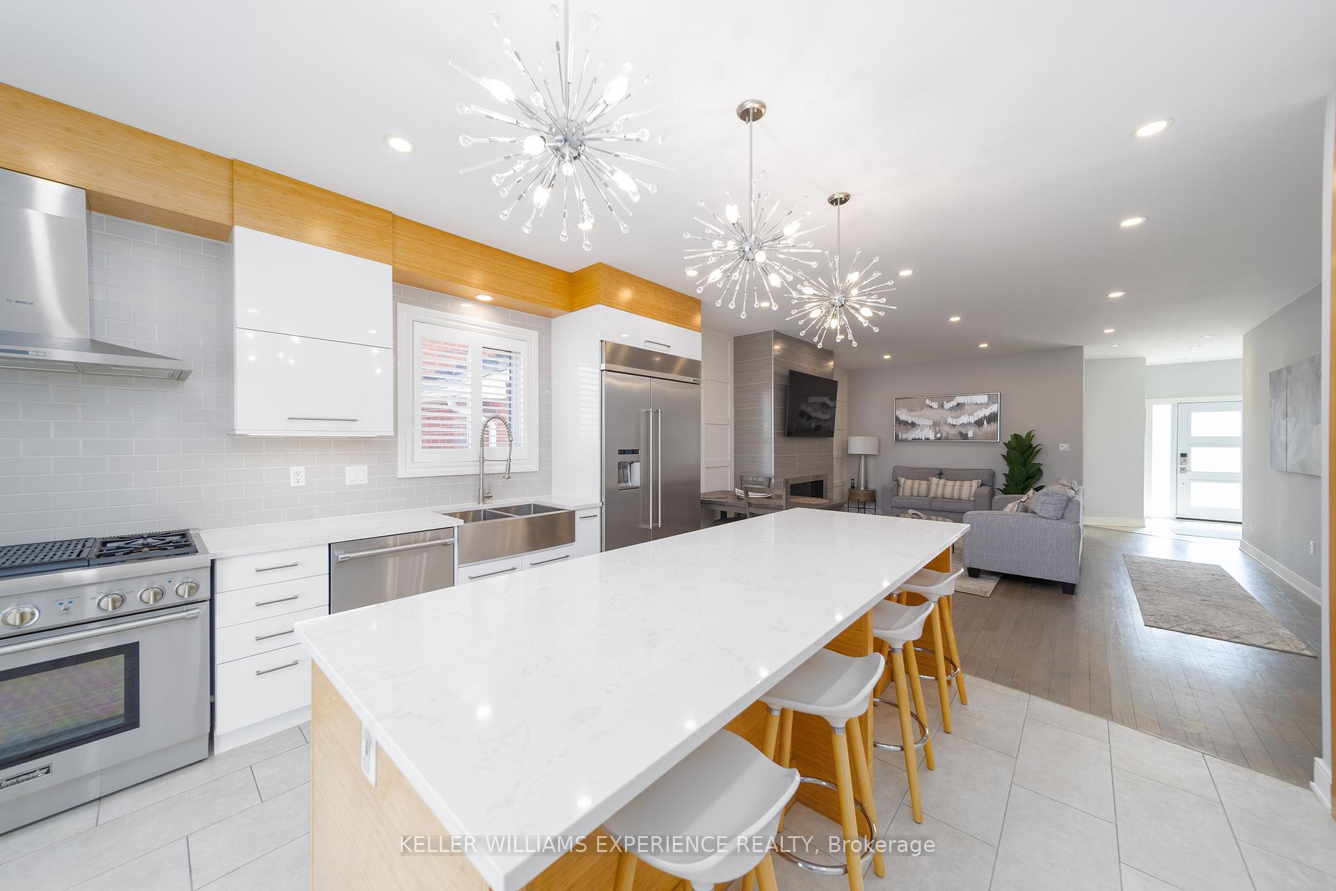 Photo 7 of 41 Thrushwood Drive, Barrie, Holly — HOMEH