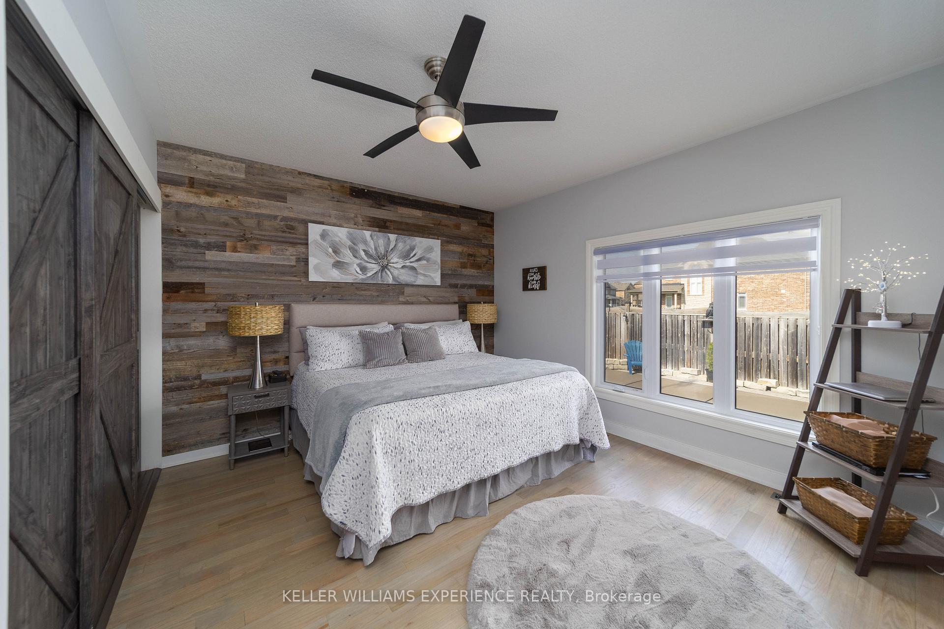 Photo 20 of 41 Thrushwood Drive, Barrie, Holly — HOMEH
