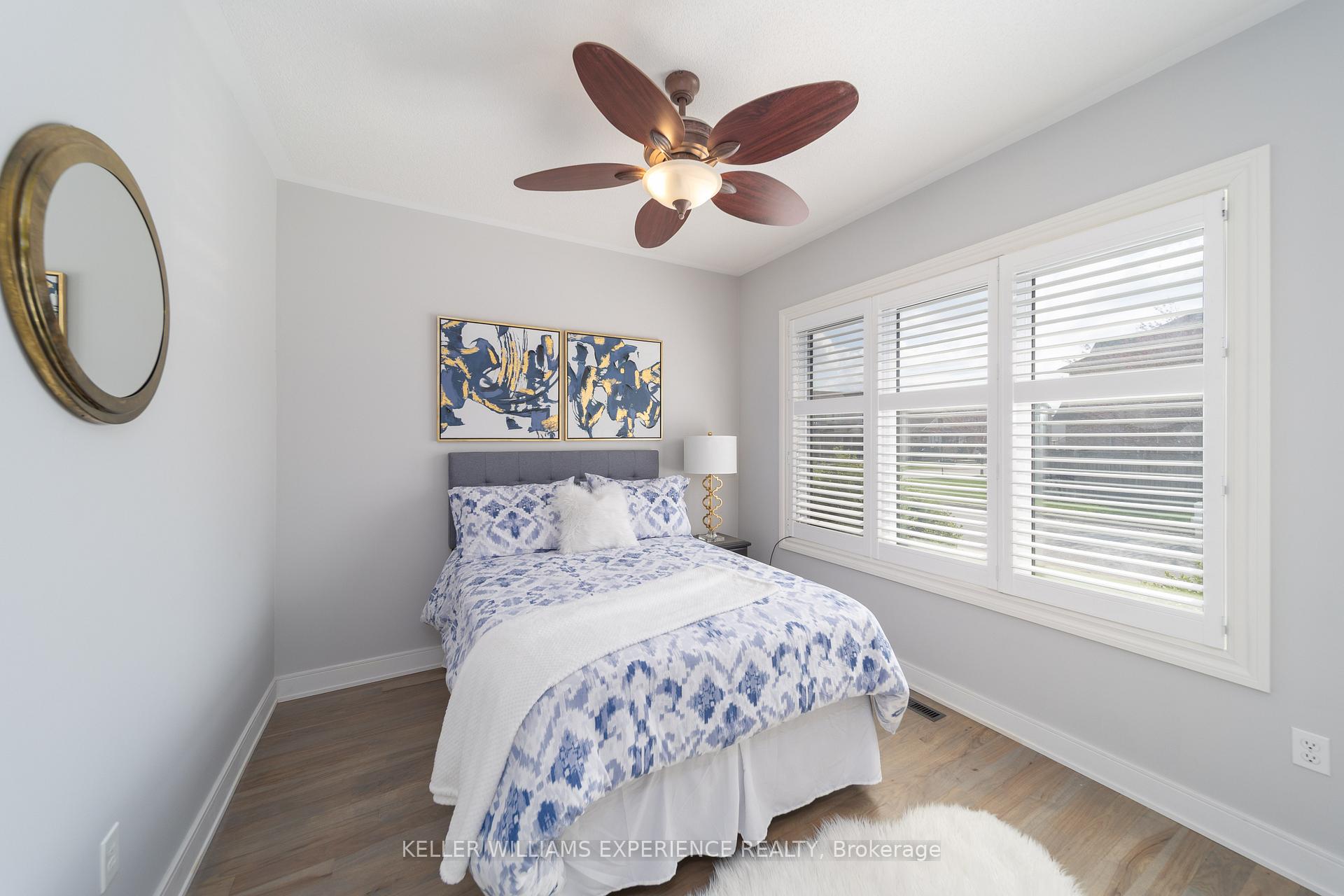 Photo 3 of 41 Thrushwood Drive, Barrie, Holly — HOMEH