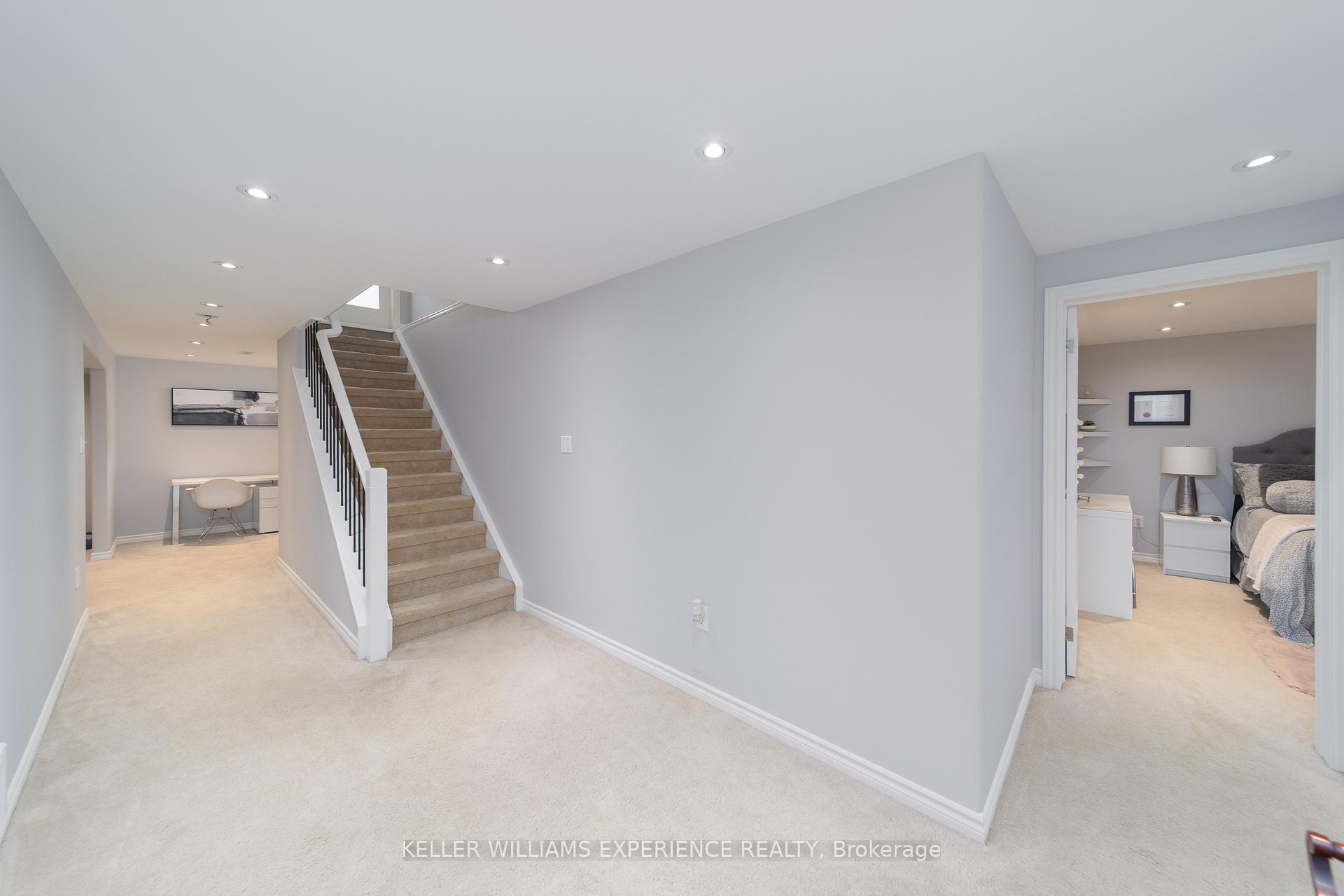 Photo 26 of 41 Thrushwood Drive, Barrie, Holly — HOMEH