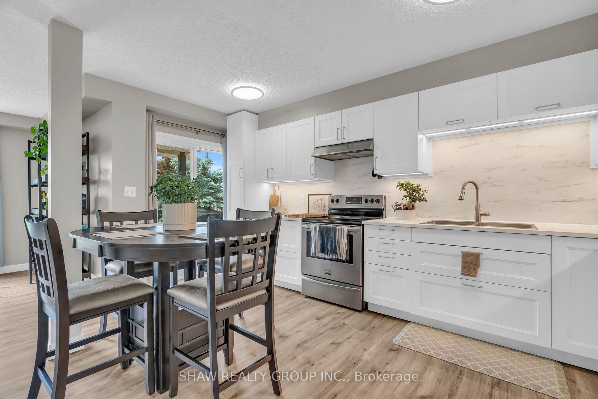 Photo 25 of 28 Mccormick Drive, Cambridge, Hespeler Village — HOMEH