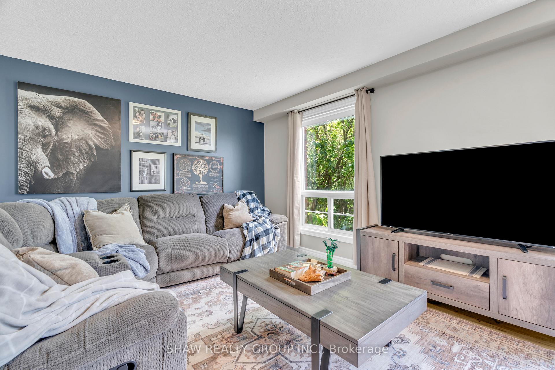 Photo 4 of 28 Mccormick Drive, Cambridge, Hespeler Village — HOMEH
