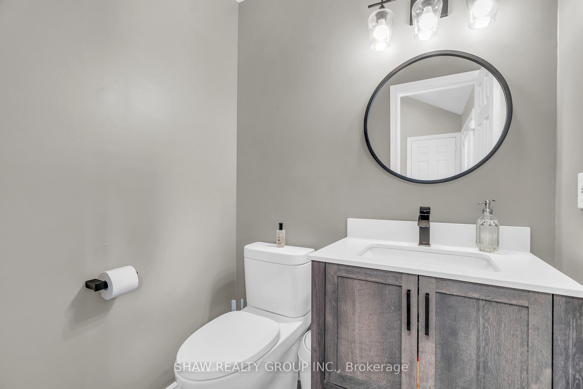 Photo 2 of 28 Mccormick Drive, Cambridge, Hespeler Village — HOMEH