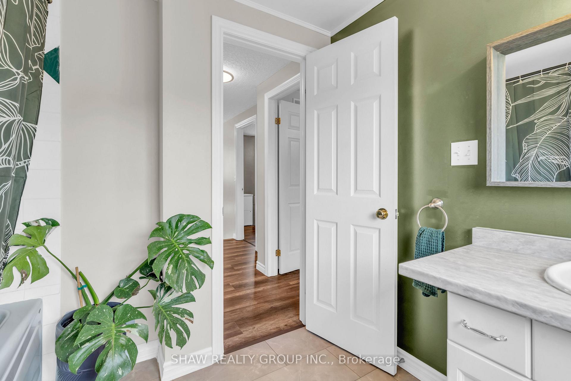 Photo 24 of 28 Mccormick Drive, Cambridge, Hespeler Village — HOMEH