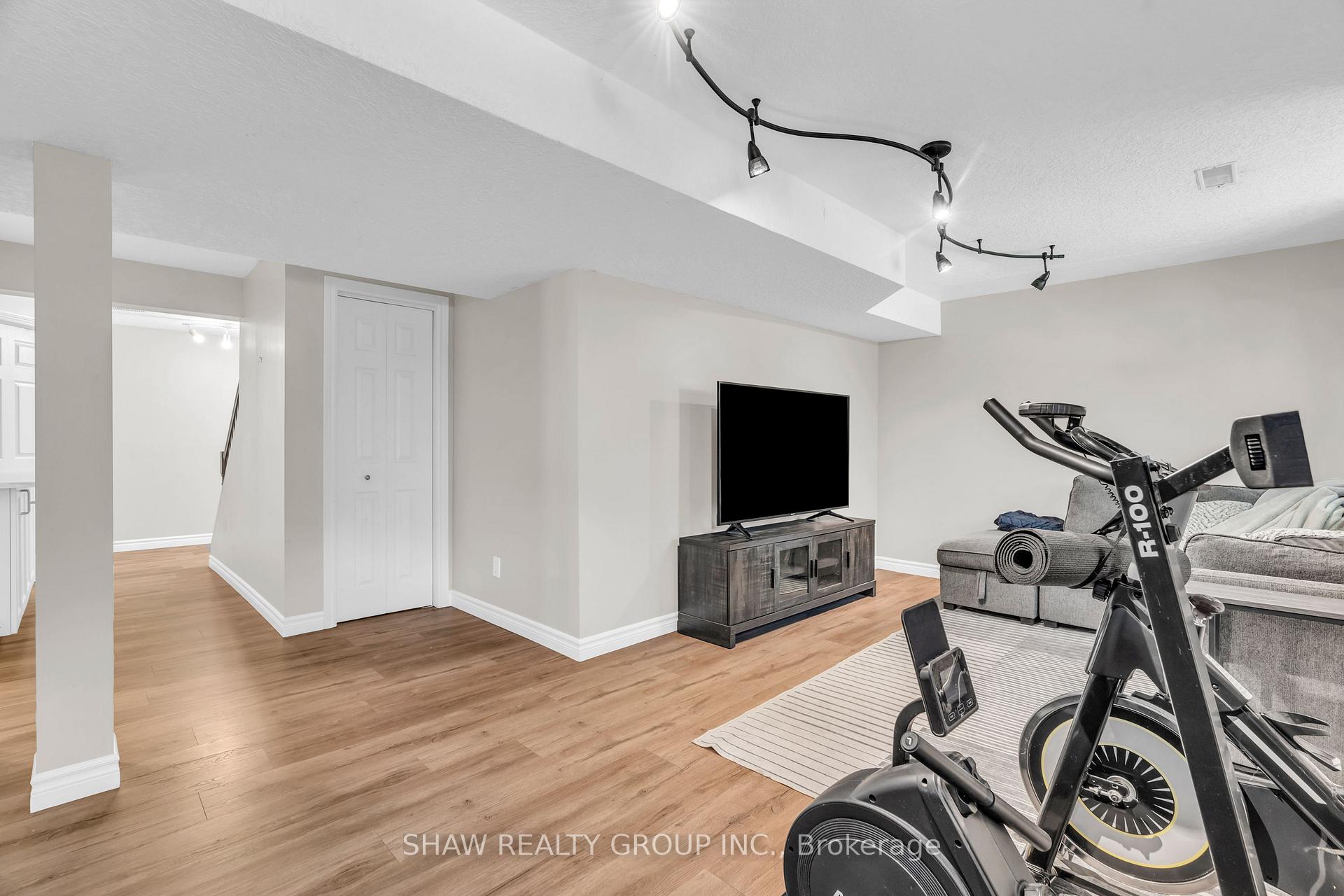 Photo 33 of 28 Mccormick Drive, Cambridge, Hespeler Village — HOMEH