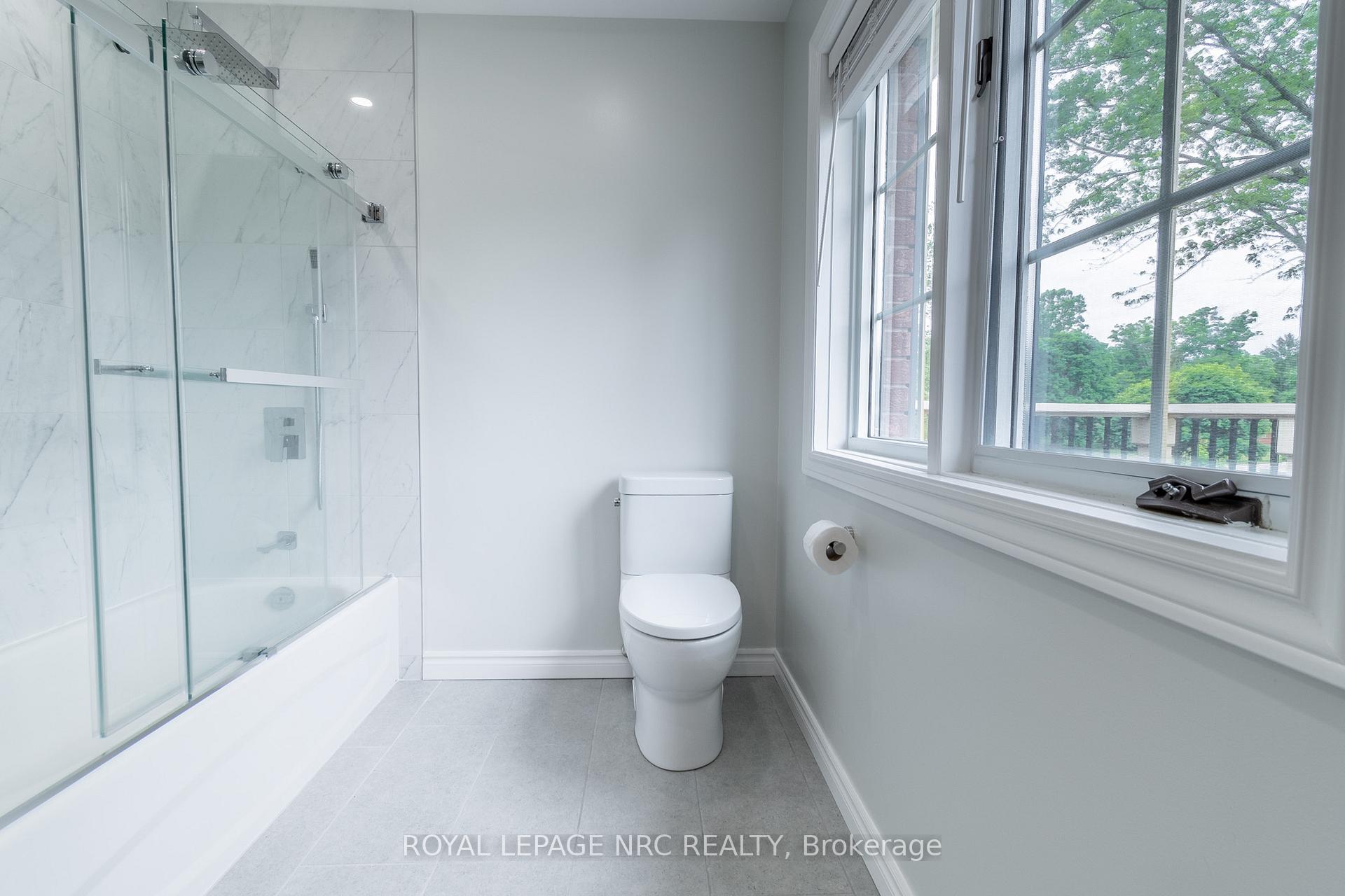 Photo 19 of 4 Shorthill Place, Pelham, Fonthill — HOMEH