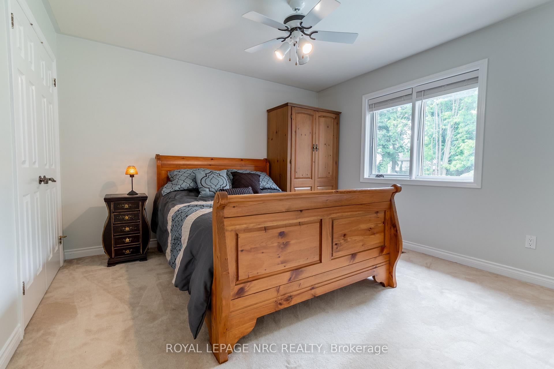 Photo 23 of 4 Shorthill Place, Pelham, Fonthill — HOMEH