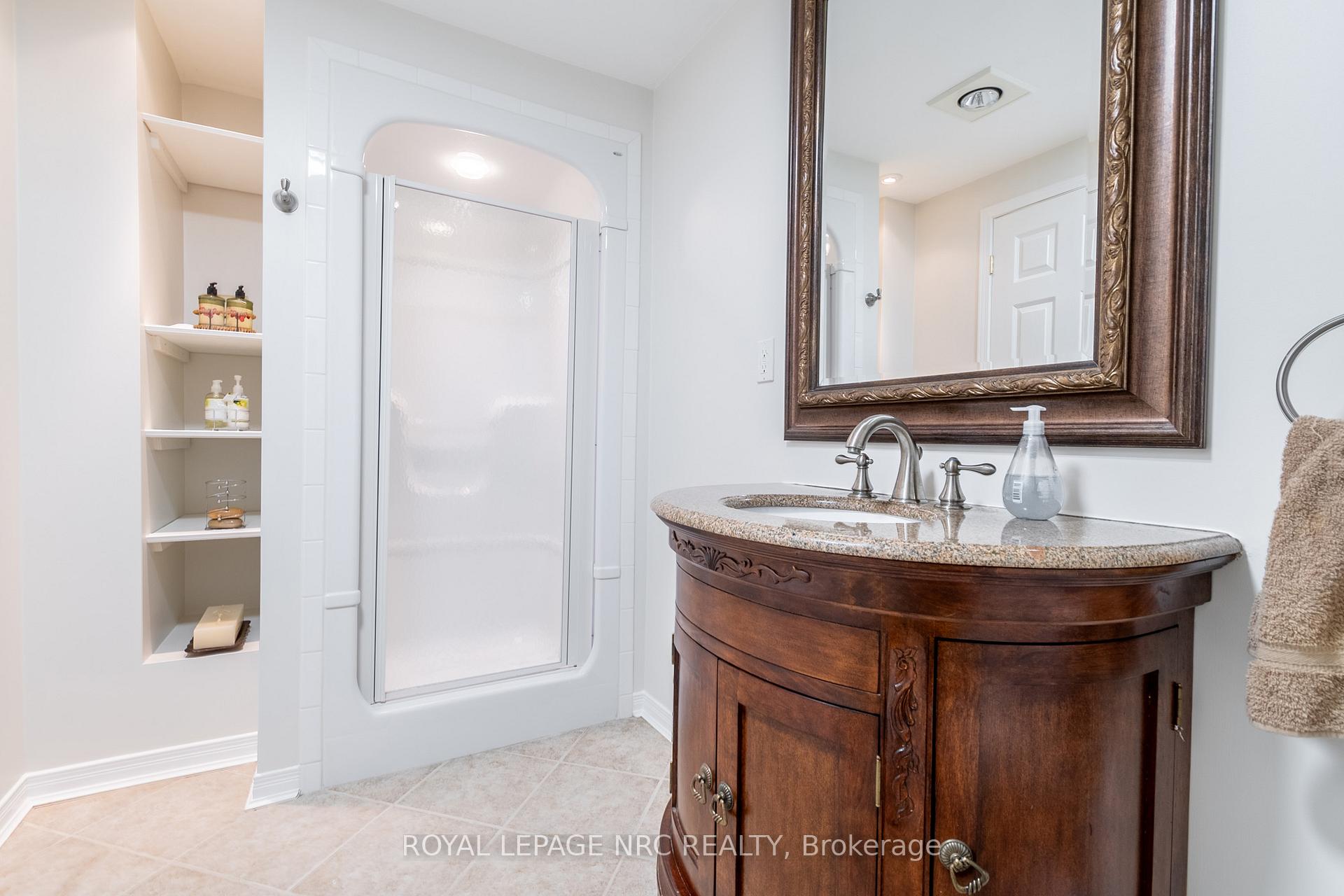 Photo 26 of 4 Shorthill Place, Pelham, Fonthill — HOMEH