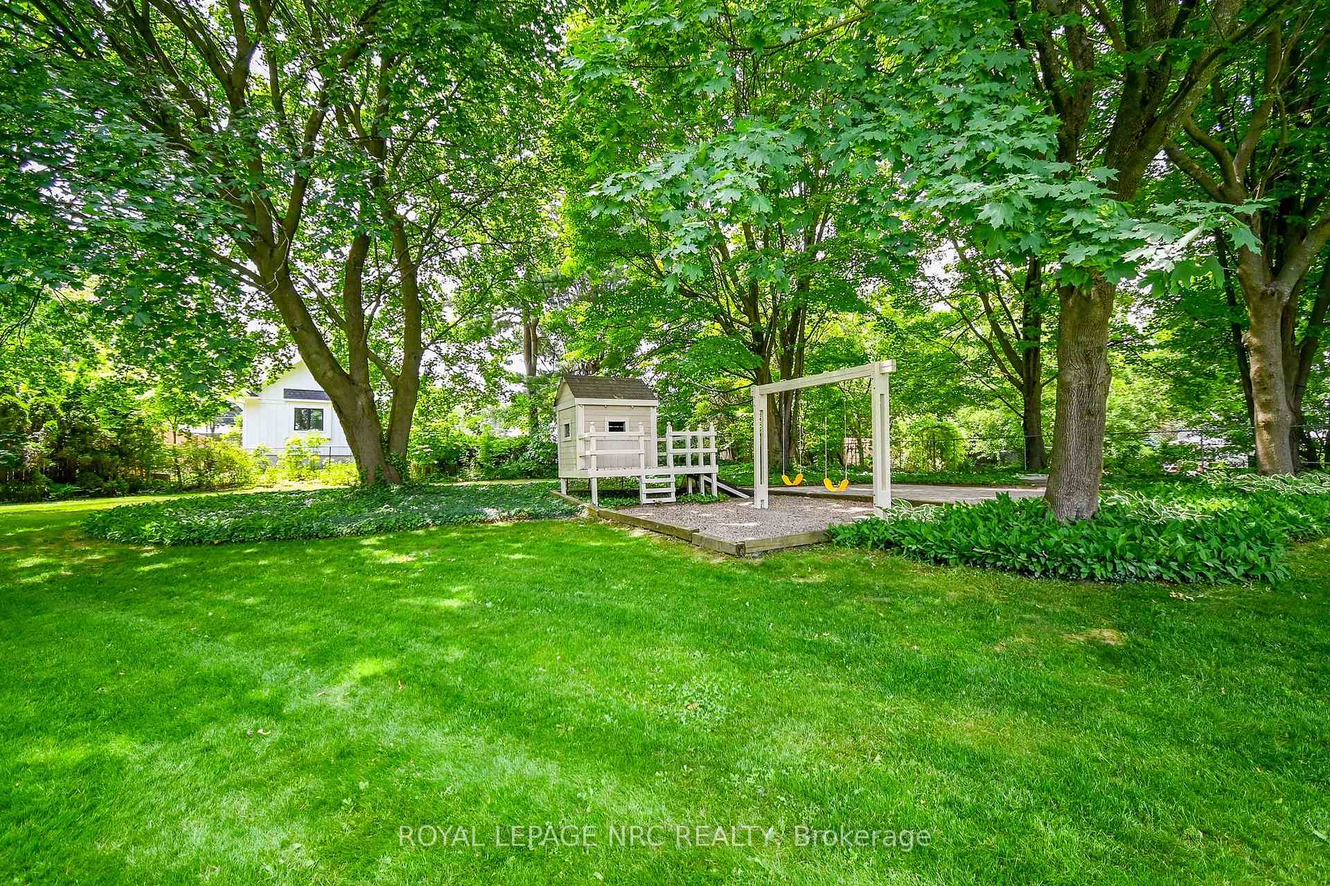 Photo 40 of 4 Shorthill Place, Pelham, Fonthill — HOMEH