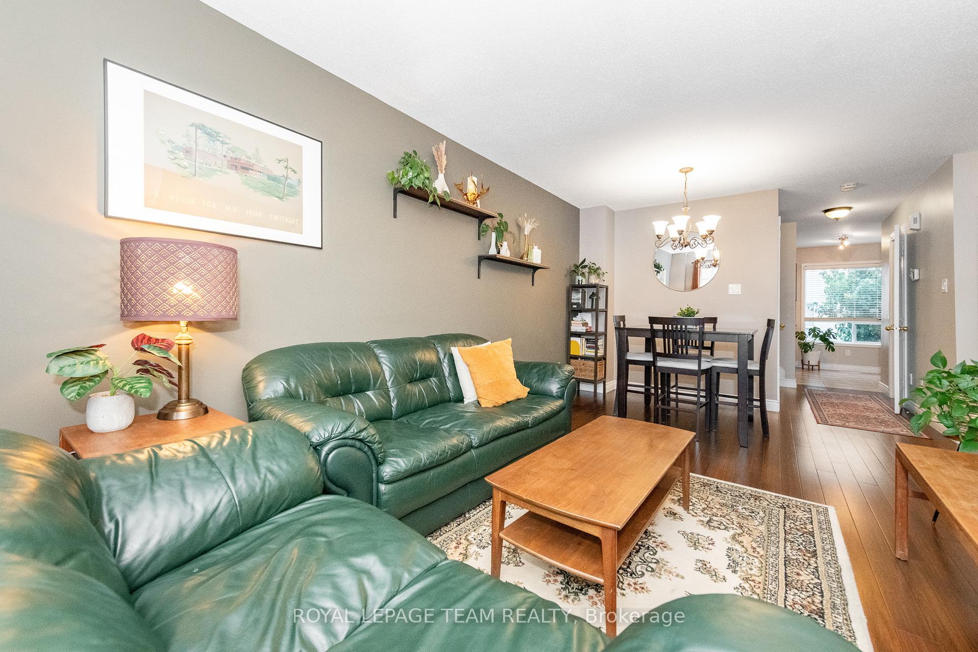 Photo 12 of 126 Wharhol Private, Ottawa, Westcliffe Estates — HOMEH