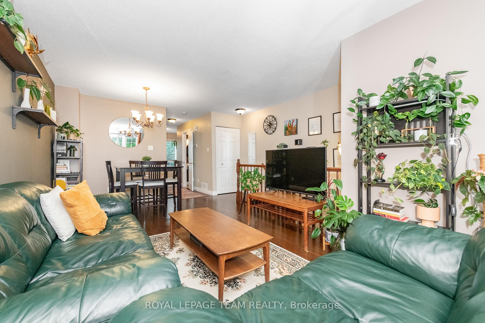 Photo 13 of 126 Wharhol Private, Ottawa, Westcliffe Estates — HOMEH