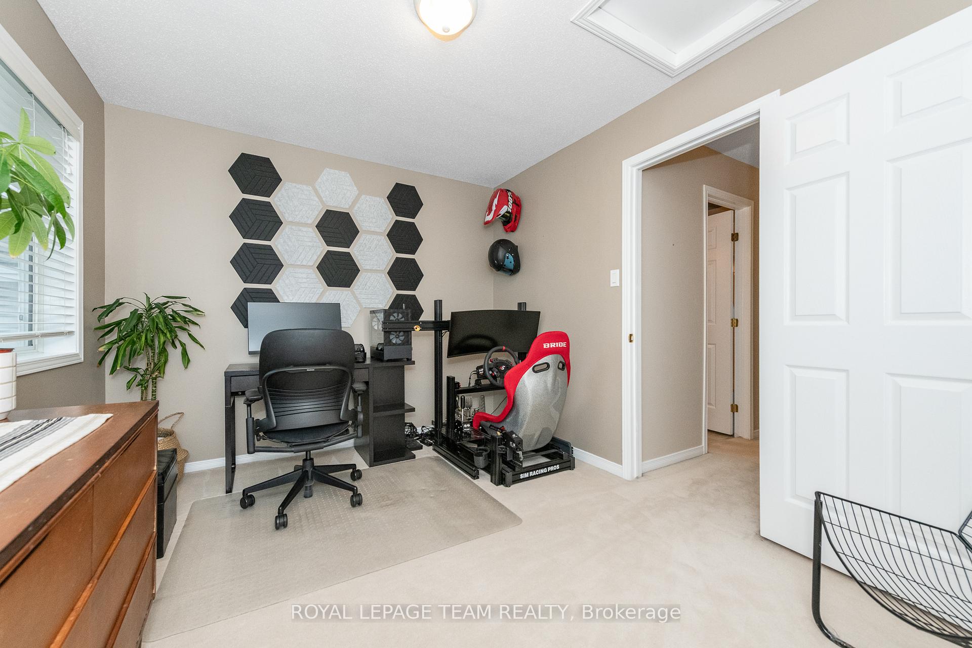 Photo 23 of 126 Wharhol Private, Ottawa, Westcliffe Estates — HOMEH