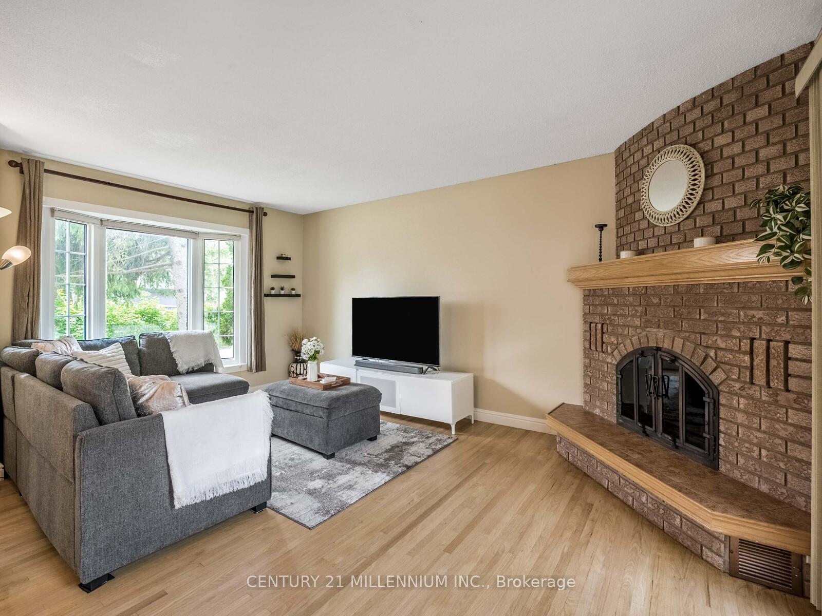 Photo 6 of 18 Greenhills Square, Brampton, Northgate — HOMEH