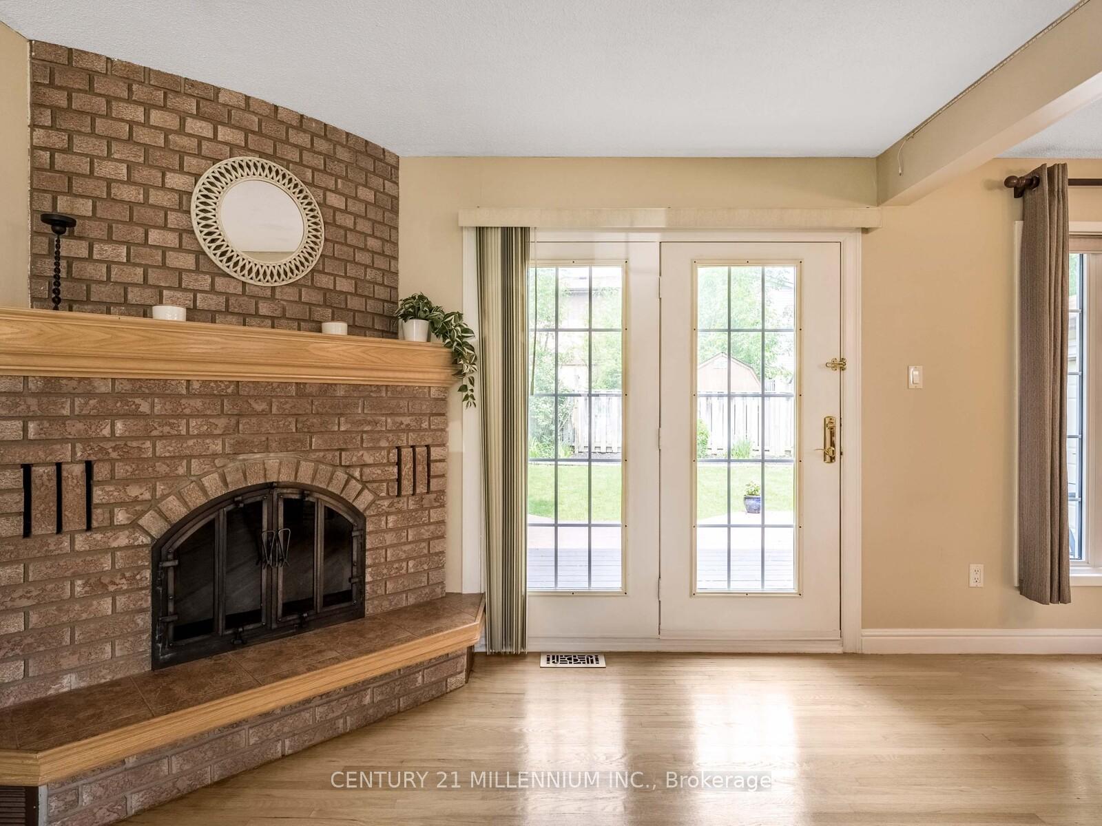 Photo 5 of 18 Greenhills Square, Brampton, Northgate — HOMEH