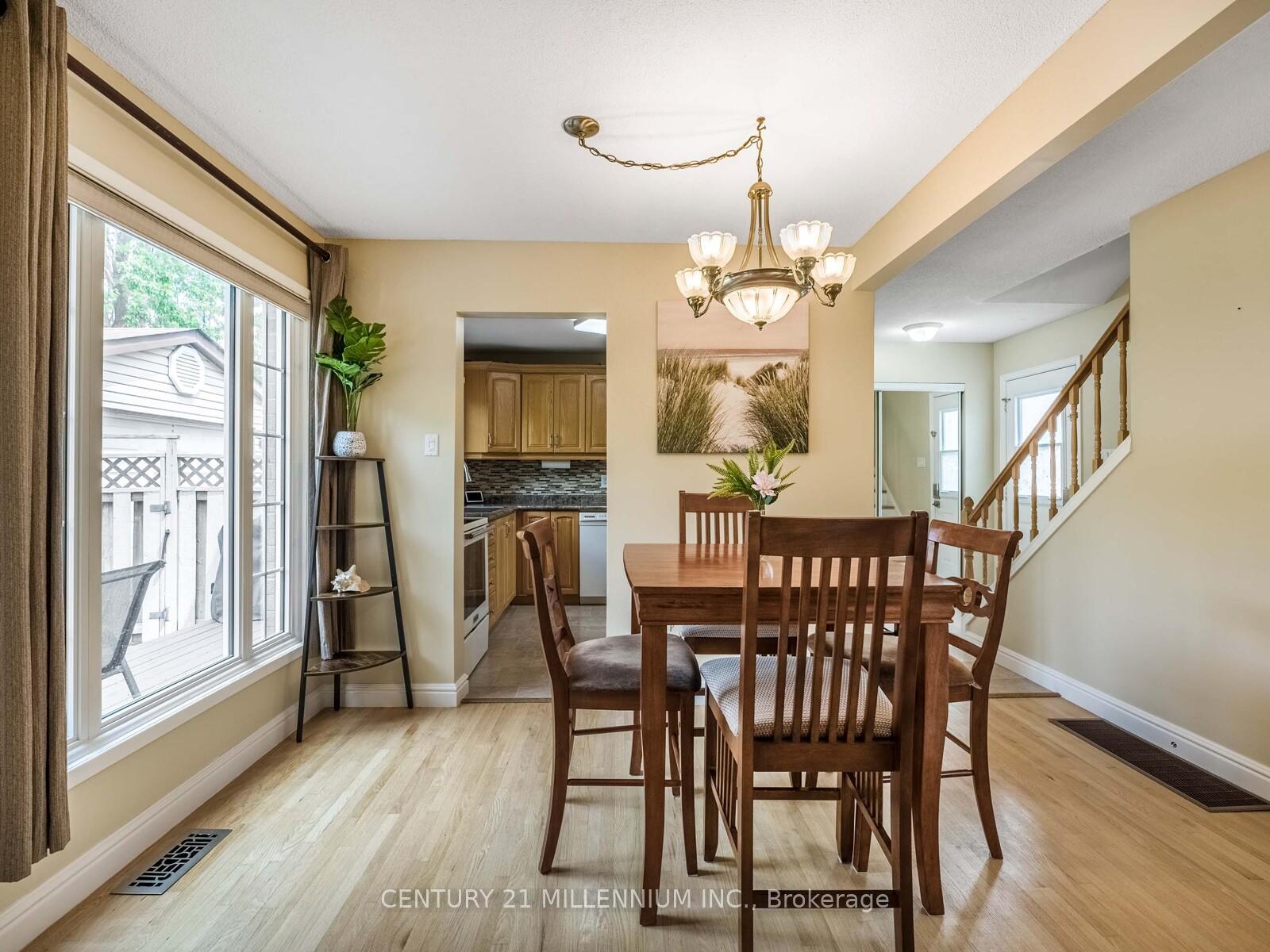 Photo 8 of 18 Greenhills Square, Brampton, Northgate — HOMEH