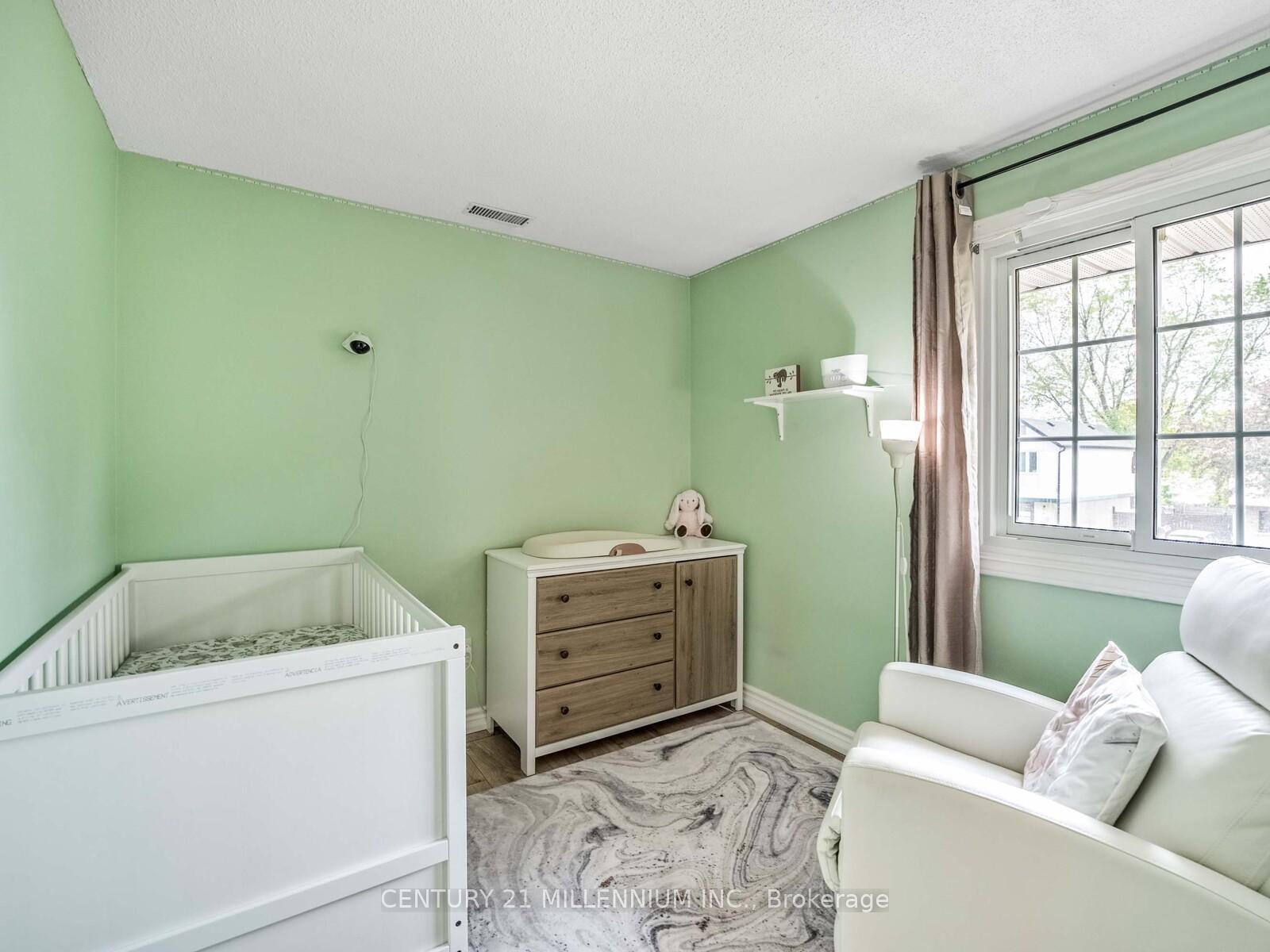 Photo 15 of 18 Greenhills Square, Brampton, Northgate — HOMEH