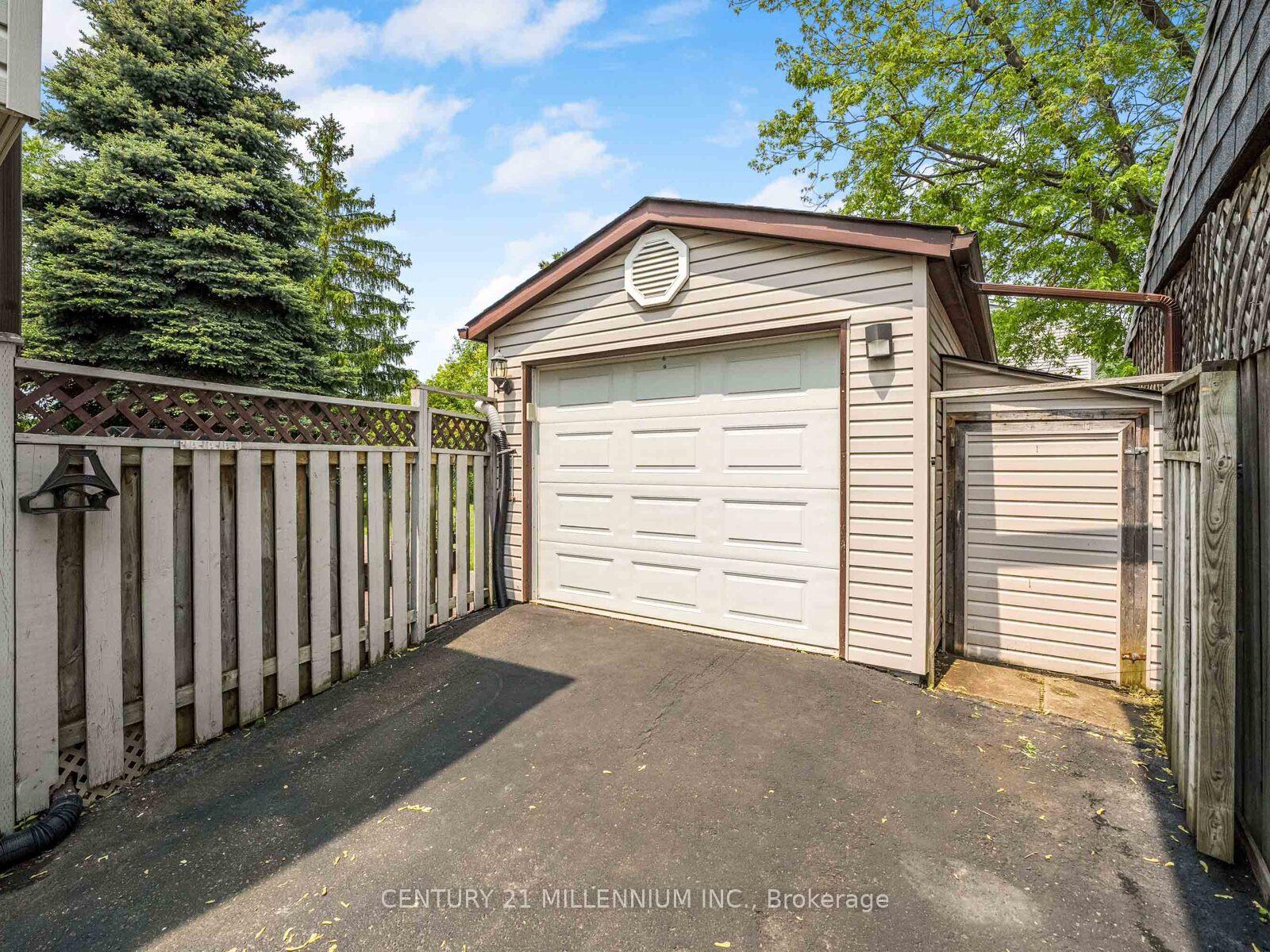 Photo 31 of 18 Greenhills Square, Brampton, Northgate — HOMEH