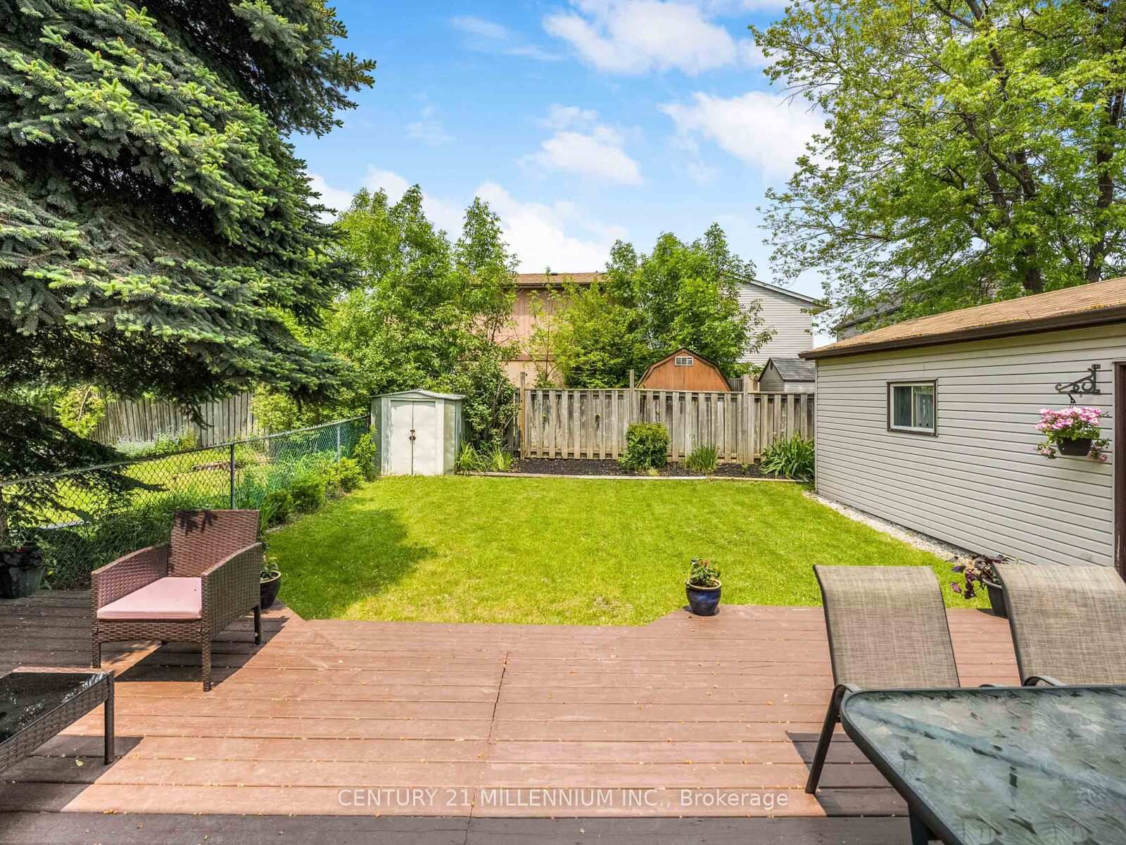Photo 35 of 18 Greenhills Square, Brampton, Northgate — HOMEH