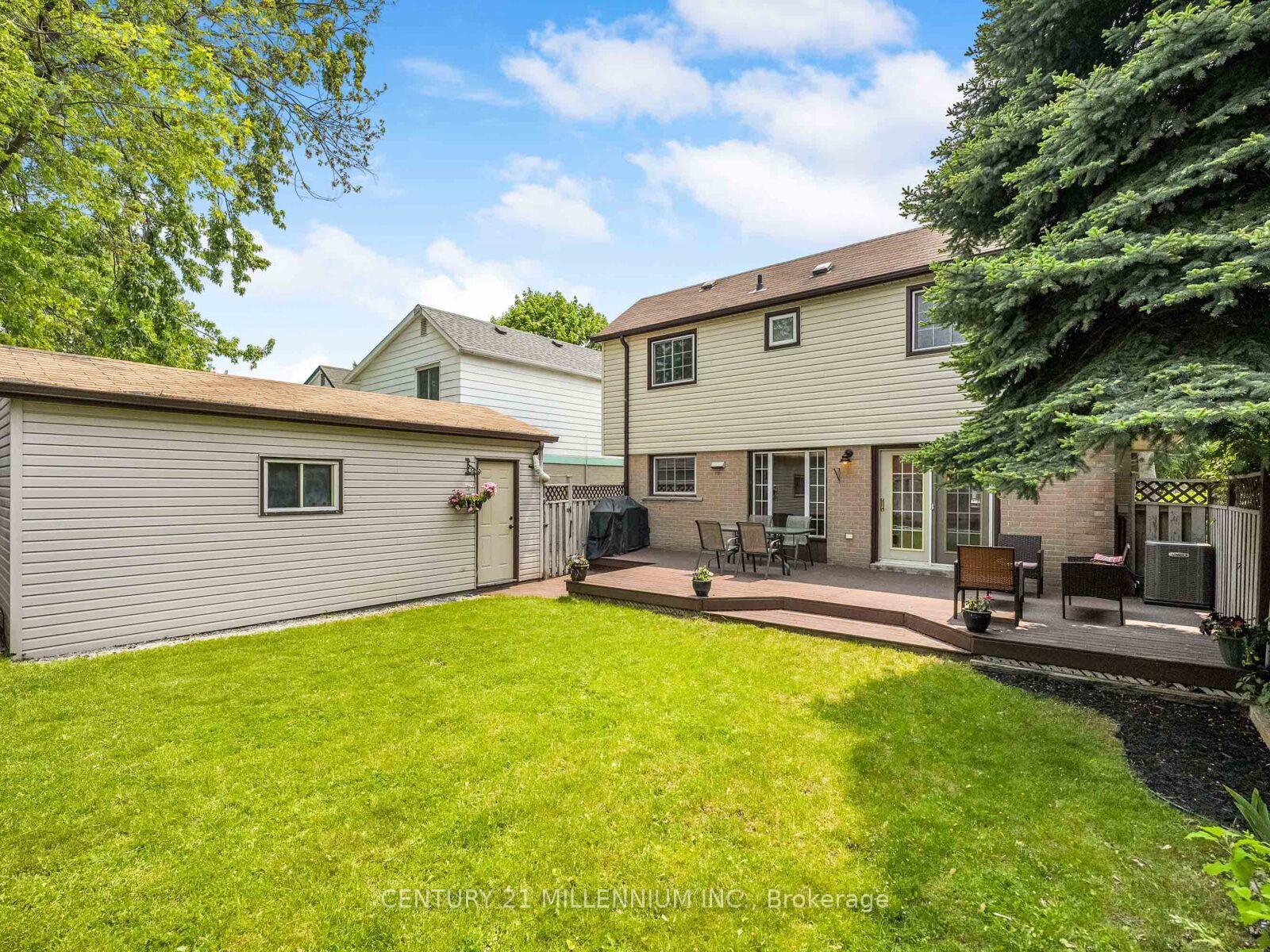 Photo 38 of 18 Greenhills Square, Brampton, Northgate — HOMEH