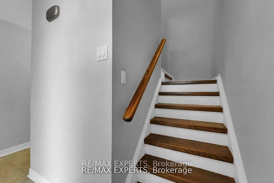 Photo 21 of 10 Cassander Crescent, Brampton, Heart Lake East — HOMEH