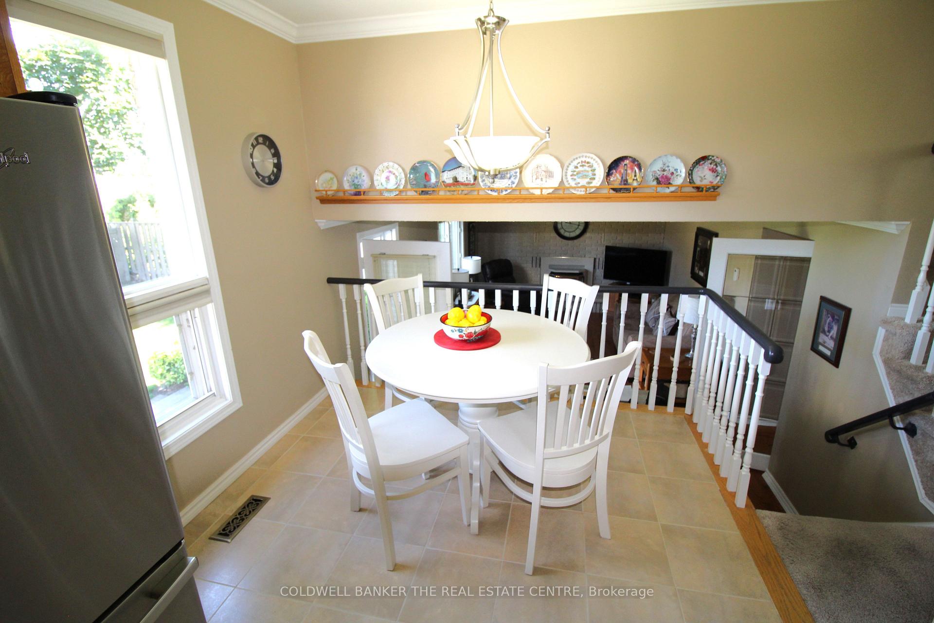 Photo 11 of 60 Chieftain Crescent, Barrie, Allandale Heights — HOMEH