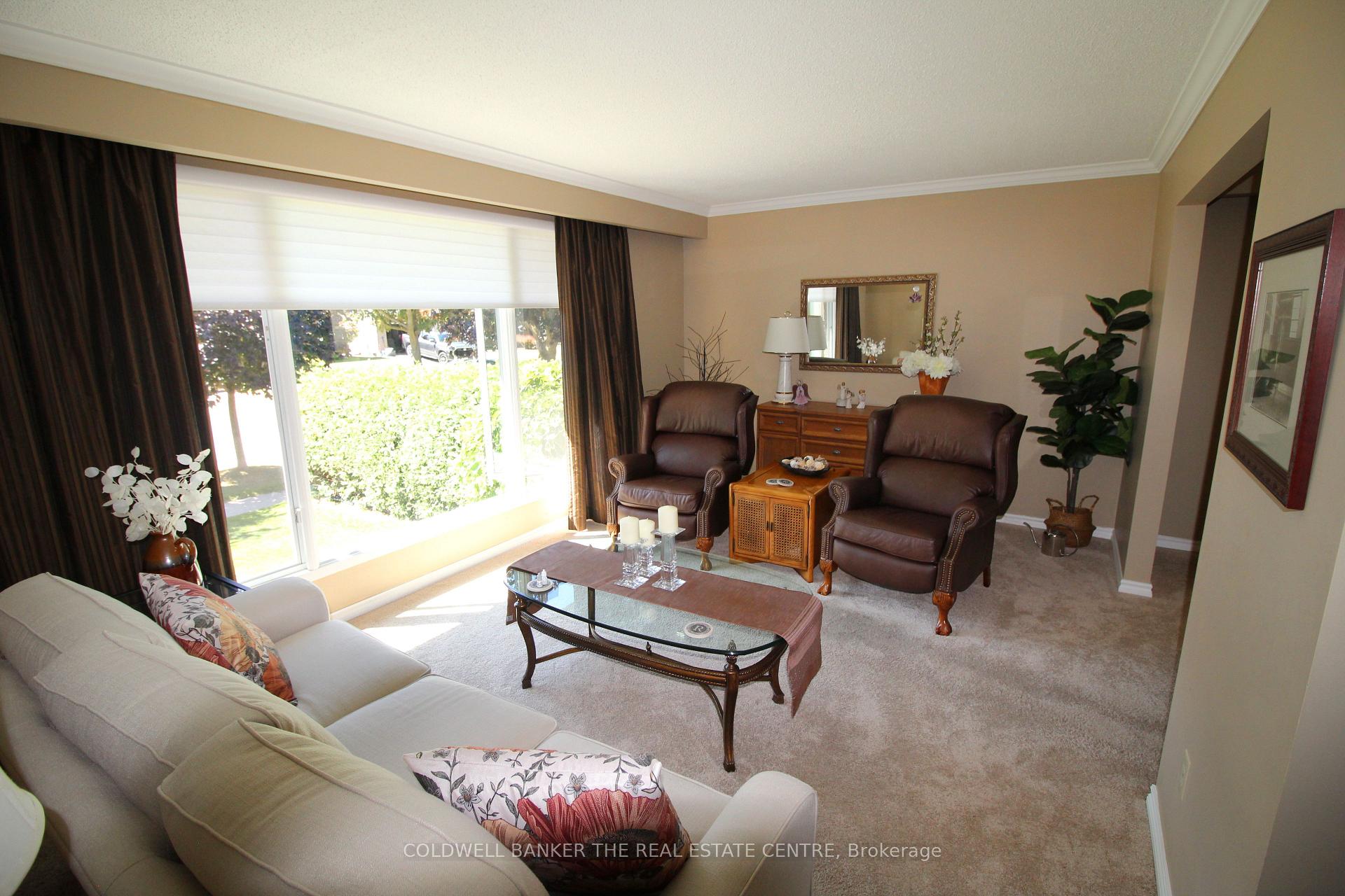 Photo 18 of 60 Chieftain Crescent, Barrie, Allandale Heights — HOMEH