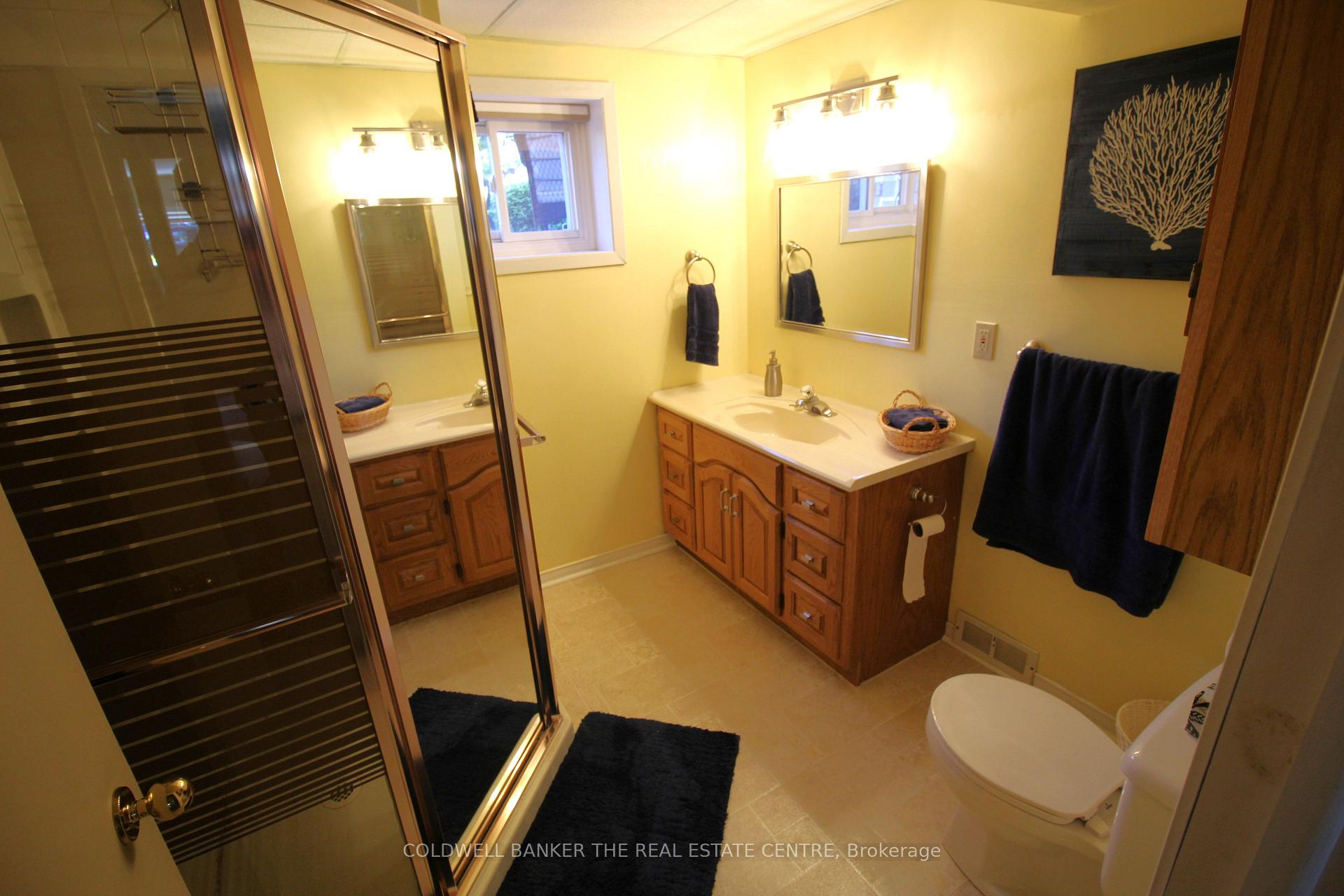 Photo 6 of 60 Chieftain Crescent, Barrie, Allandale Heights — HOMEH