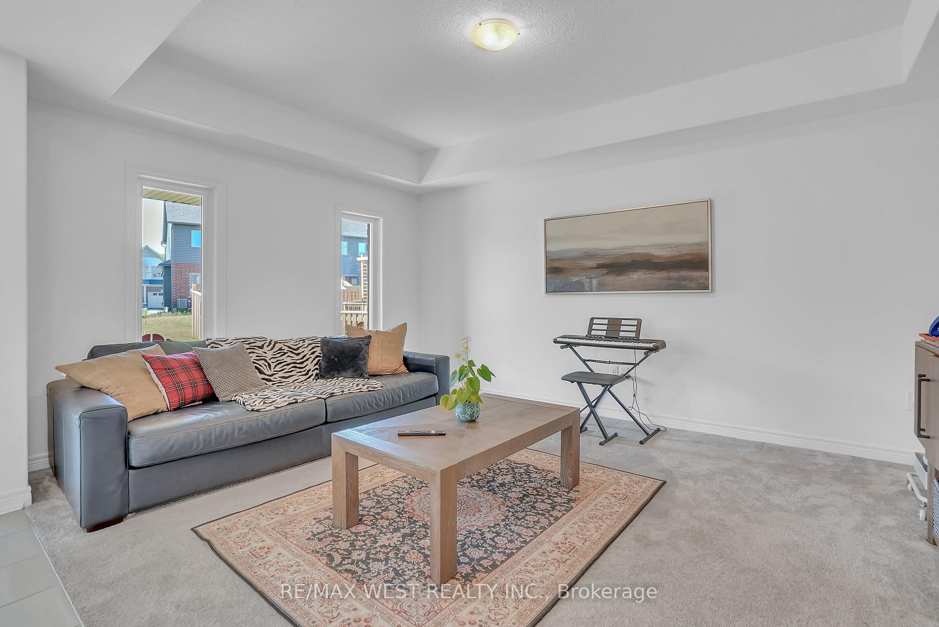 Photo 2 of 139 Plewes Drive, Collingwood — HOMEH