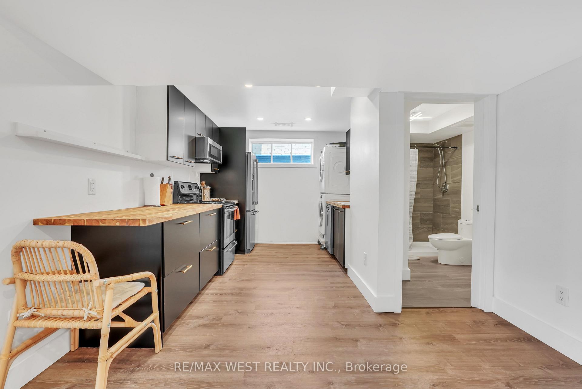 Photo 4 of 139 Plewes Drive, Collingwood — HOMEH