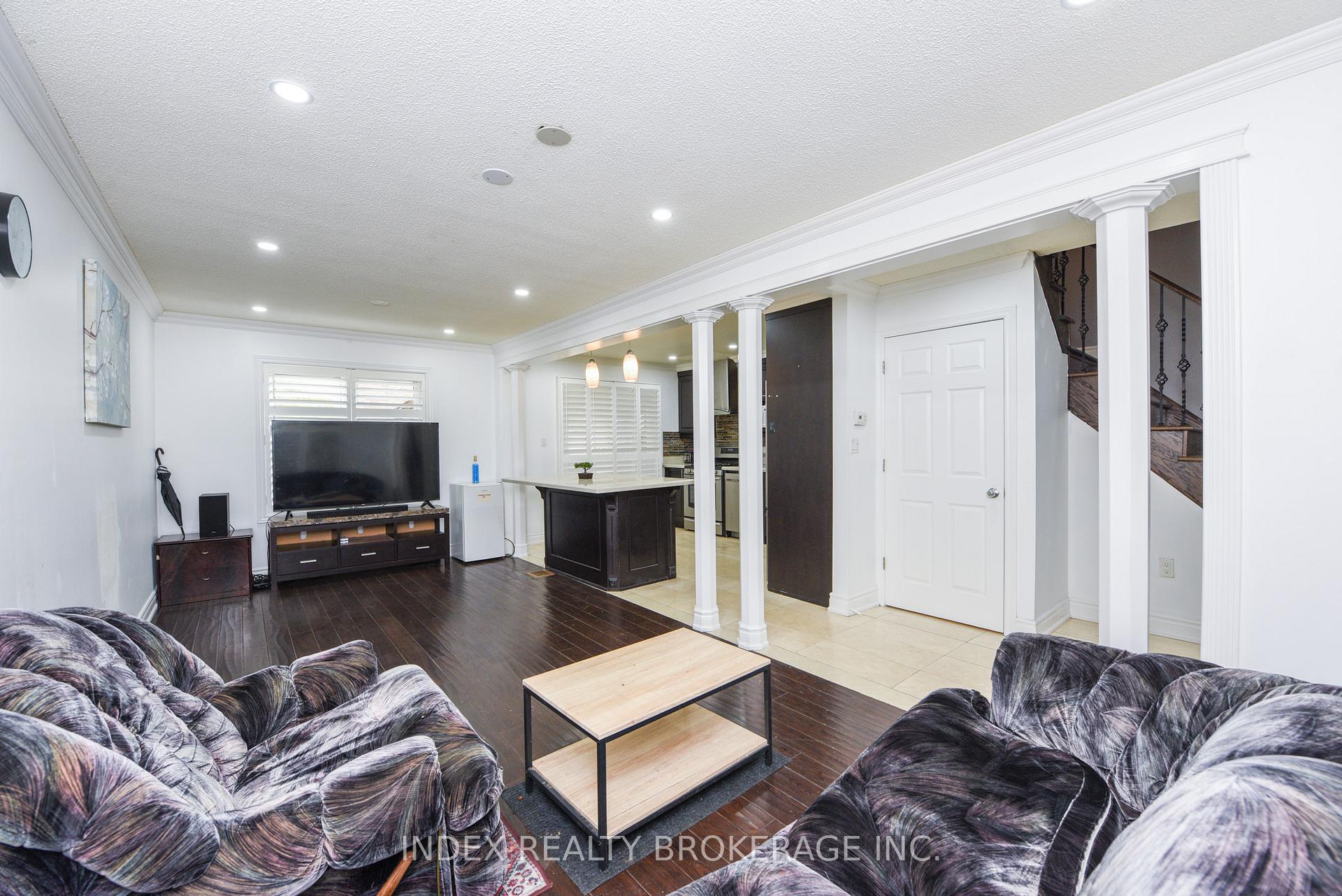 Photo 8 of 203 Richvale Drive S, Brampton, Heart Lake East — HOMEH
