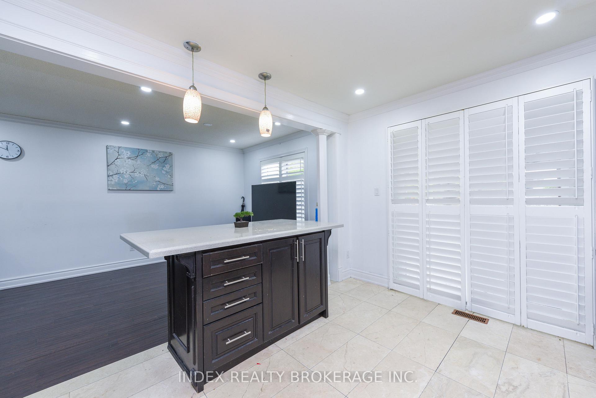 Photo 9 of 203 Richvale Drive S, Brampton, Heart Lake East — HOMEH