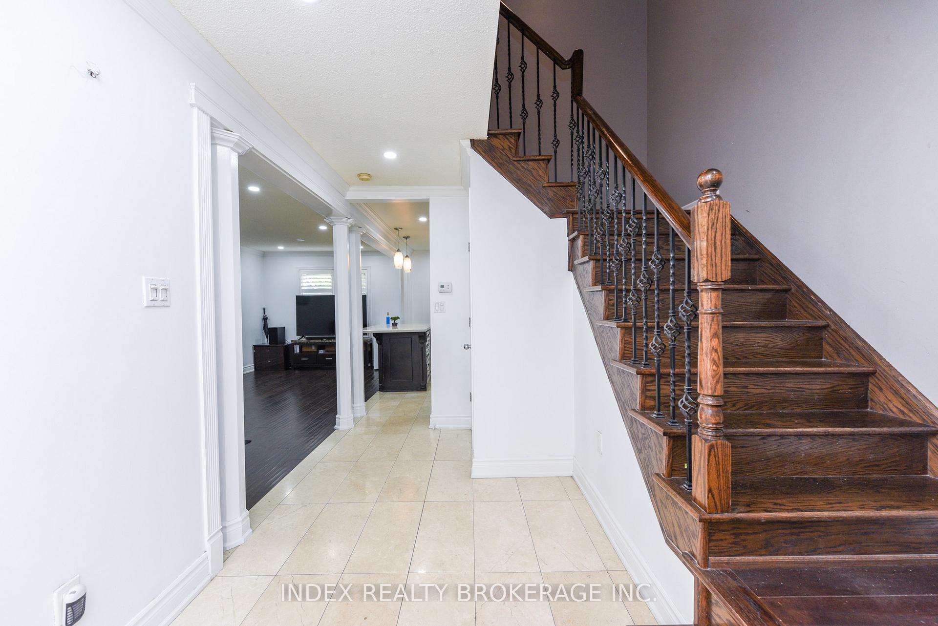 Photo 23 of 203 Richvale Drive S, Brampton, Heart Lake East — HOMEH