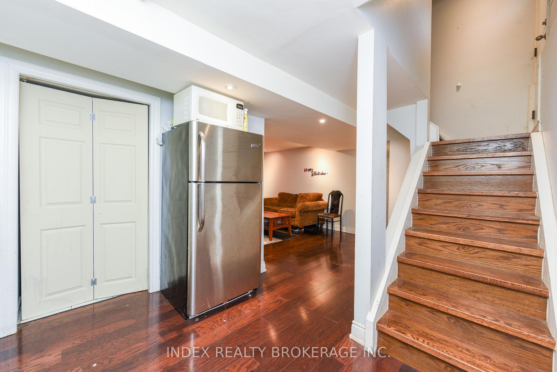 Photo 35 of 203 Richvale Drive S, Brampton, Heart Lake East — HOMEH