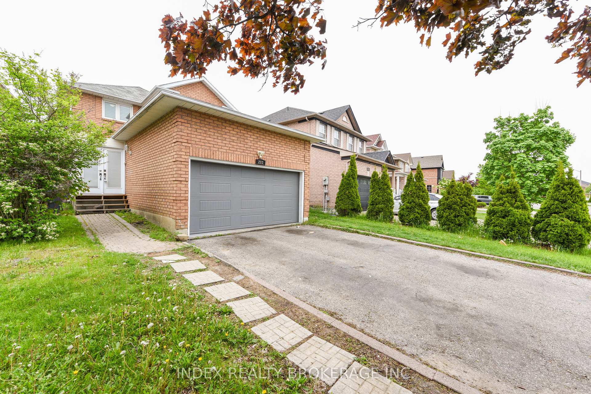 Photo 43 of 203 Richvale Drive S, Brampton, Heart Lake East — HOMEH
