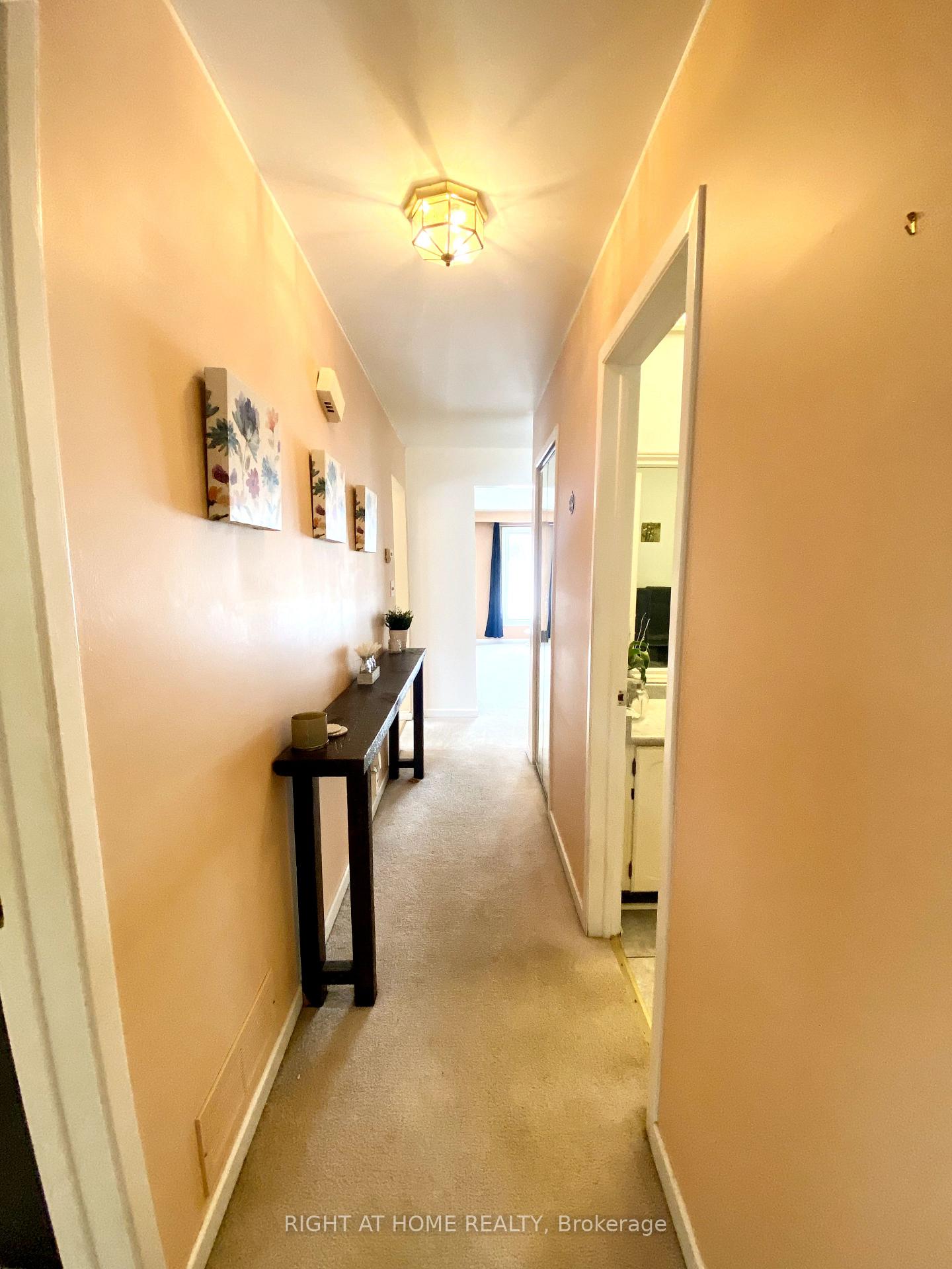 Photo 16 of 8 Jane Crescent, Barrie, Allandale Heights — HOMEH