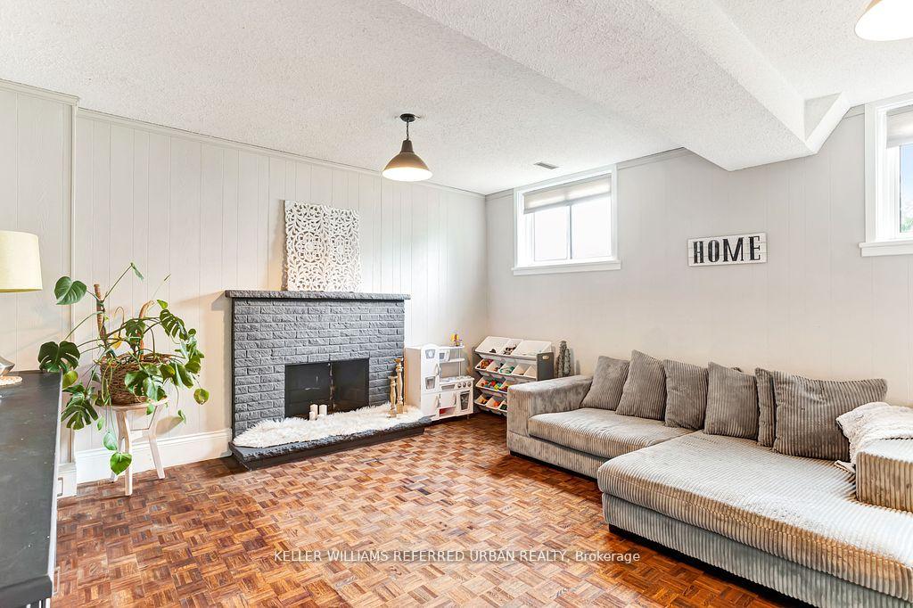 Photo 11 of 1 Birchwood Drive, Barrie, Cundles East — HOMEH