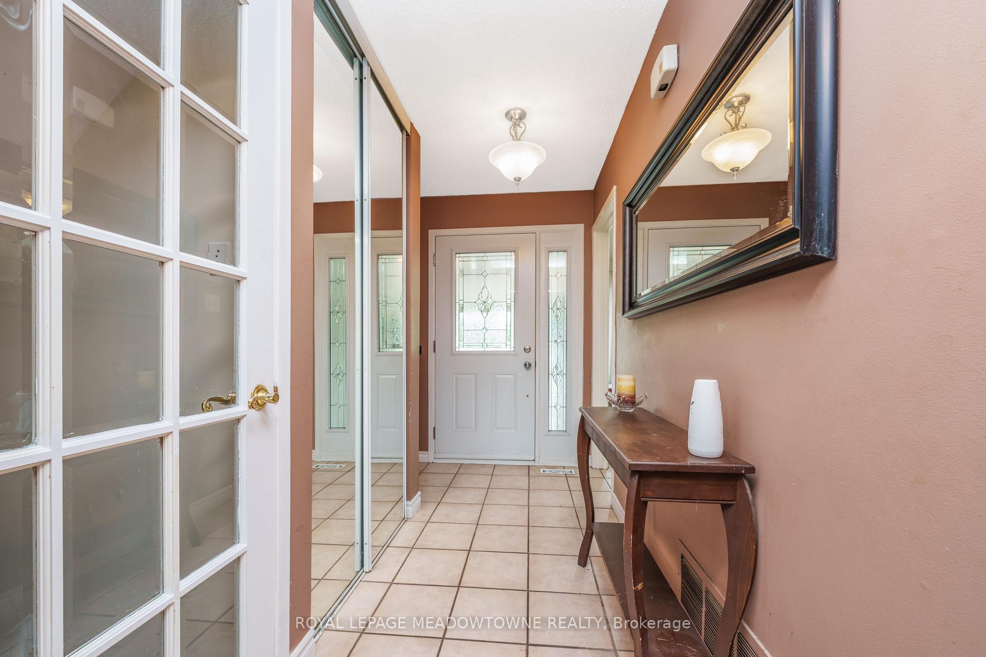 Photo 7 of 48 Elmvale Avenue, Brampton, Heart Lake West — HOMEH