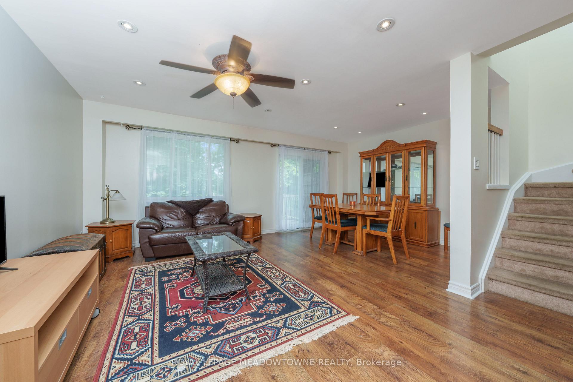 Photo 6 of 48 Elmvale Avenue, Brampton, Heart Lake West — HOMEH
