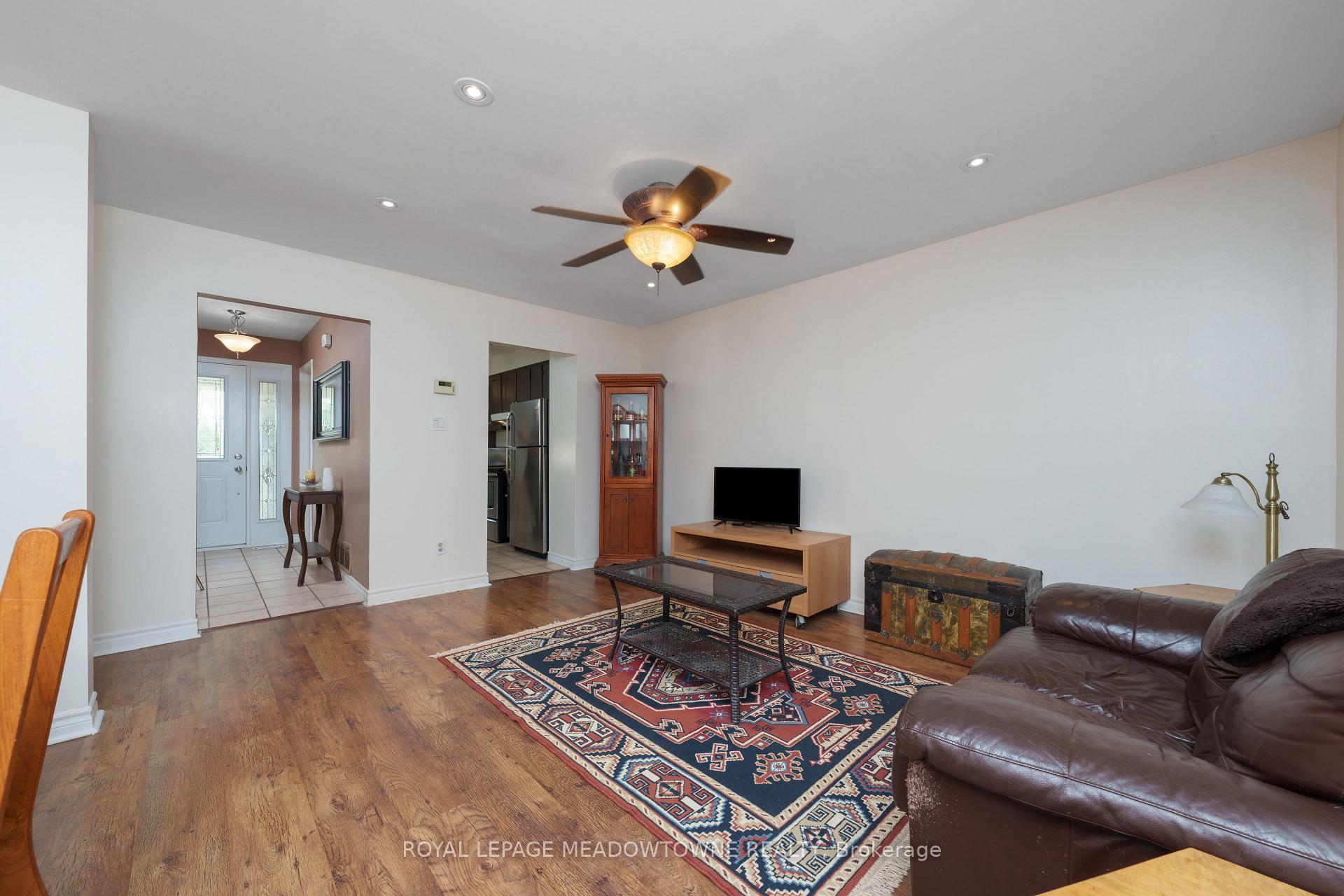 Photo 25 of 48 Elmvale Avenue, Brampton, Heart Lake West — HOMEH